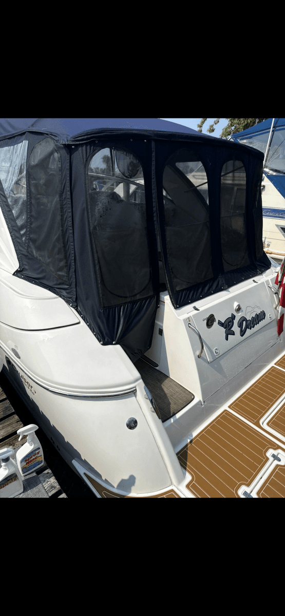 2004 Cruisers Yachts 40 Express - Photo 12