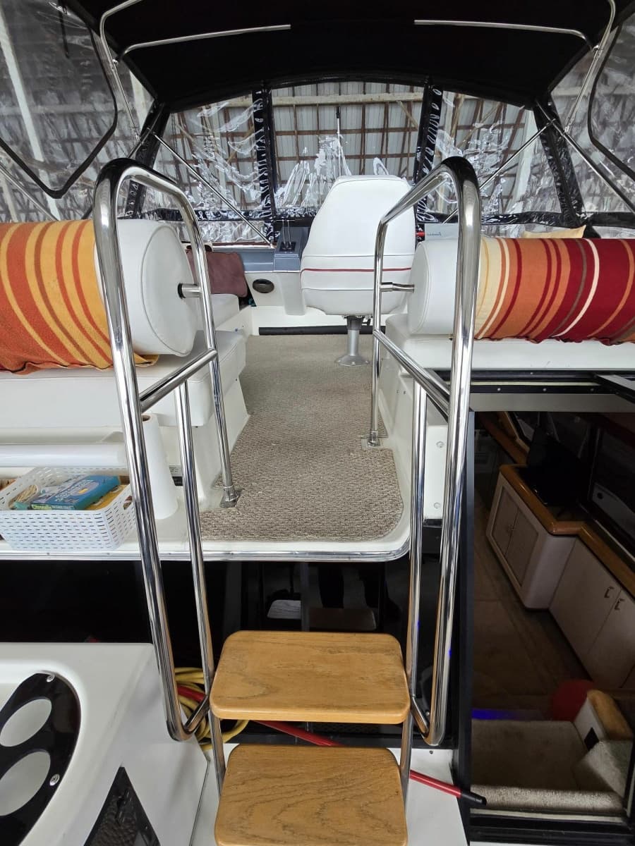 1990 Bayliner 4387 Motoryacht - Photo 6