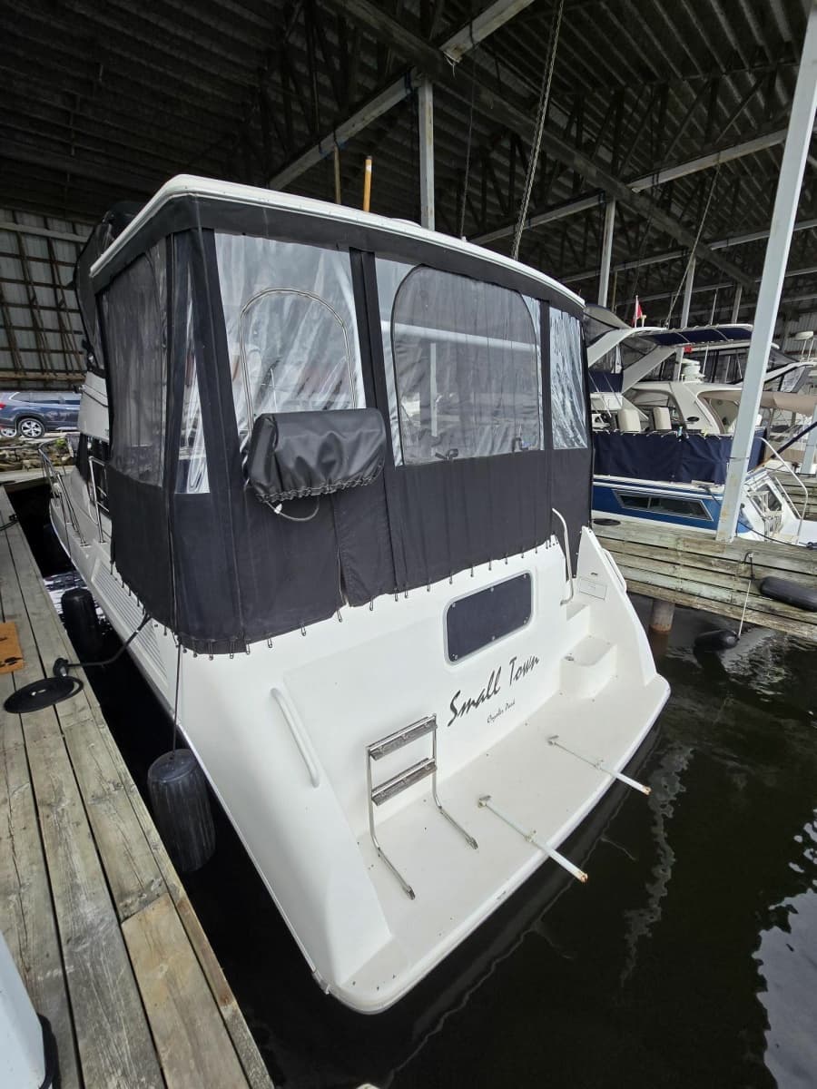1990 Bayliner 4387 Motoryacht - Photo 23