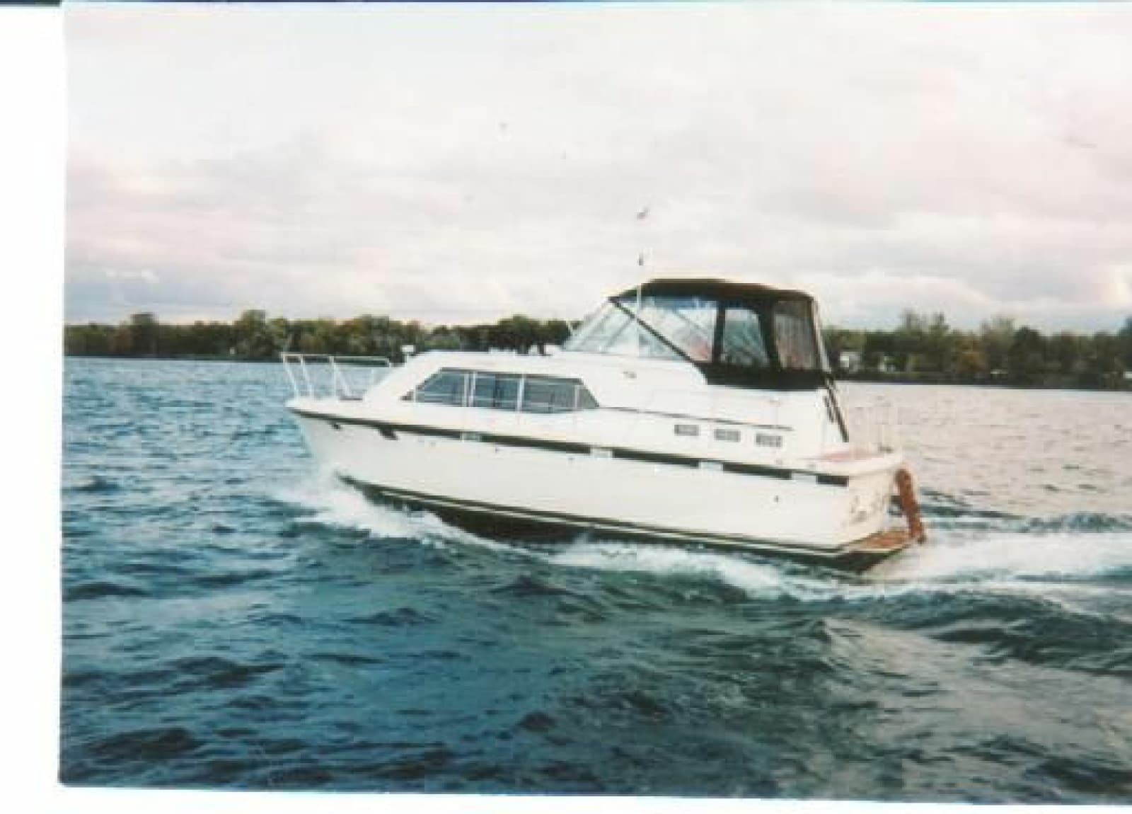 1977 Trojan 36 Tri-Cabin - Photo 8