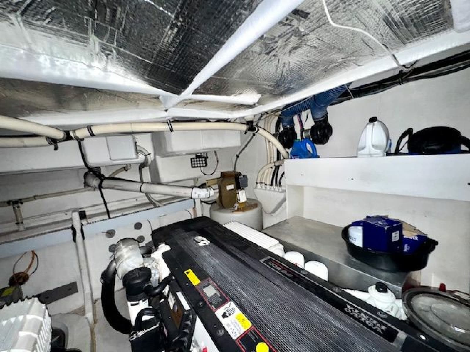 2013 Cruisers Yachts 540 Sports Coupe - Photo 37
