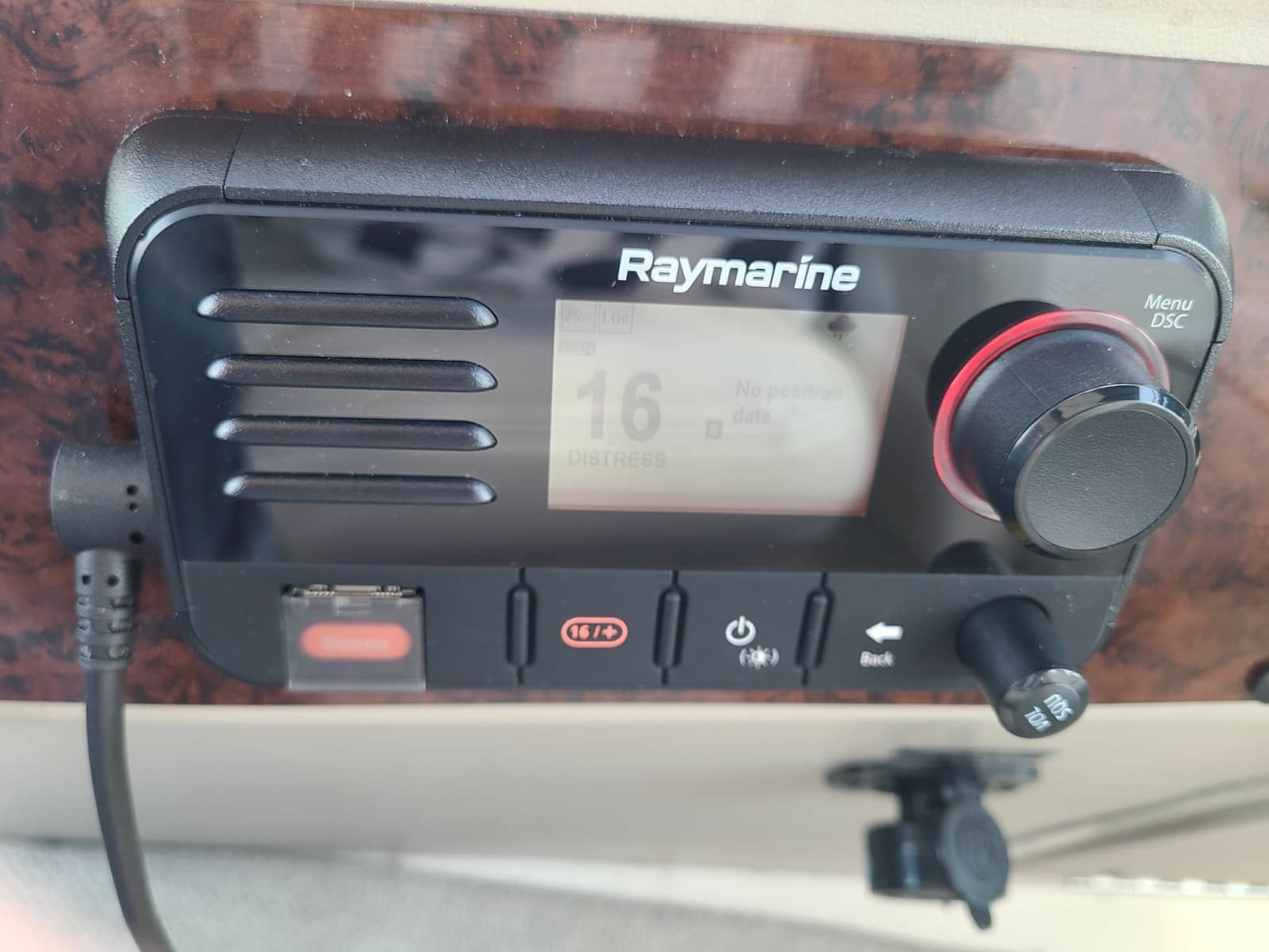 2001 Sea Ray 340 Sundancer - Photo 13