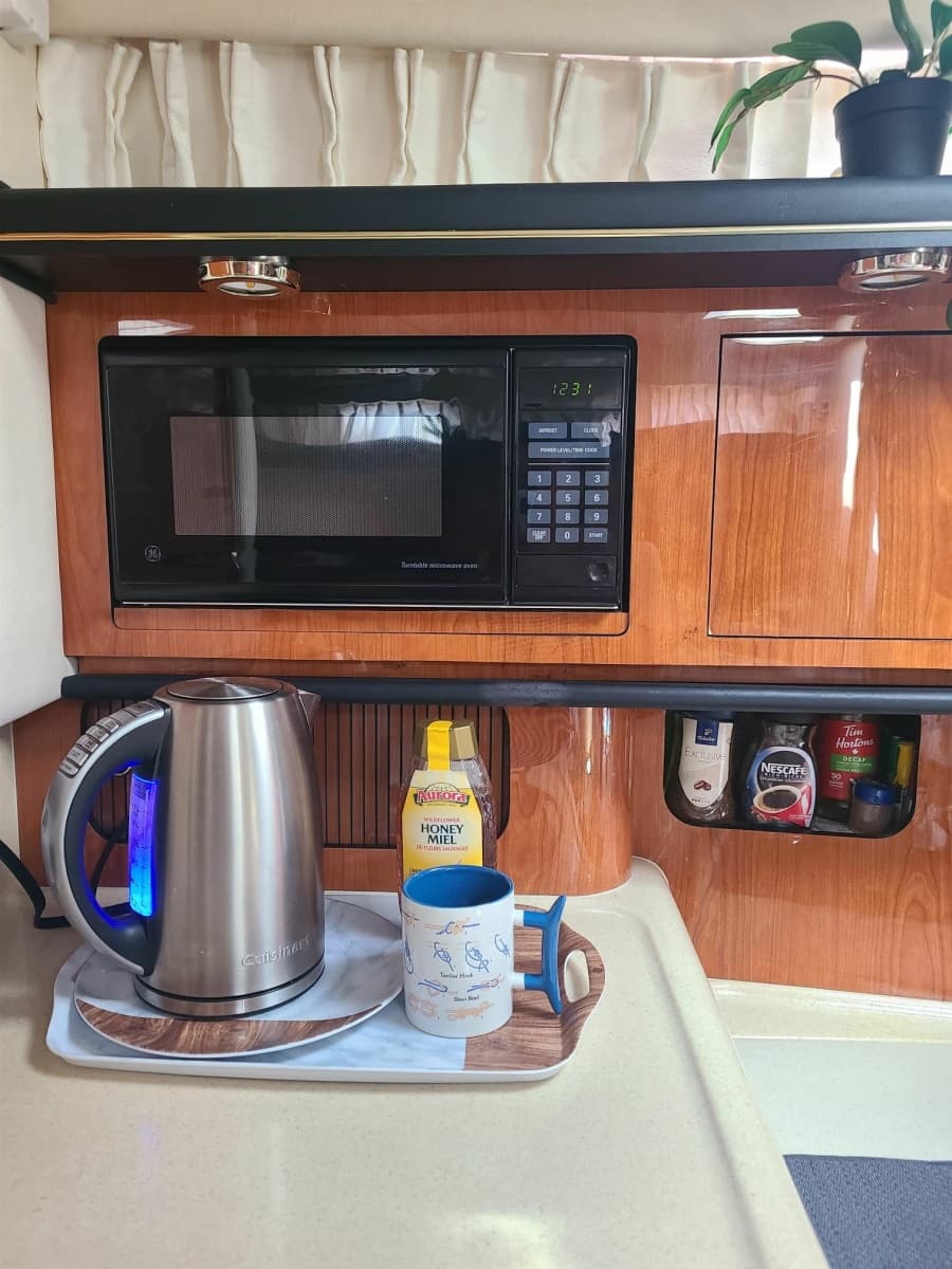 2001 Sea Ray 340 Sundancer - Photo 19