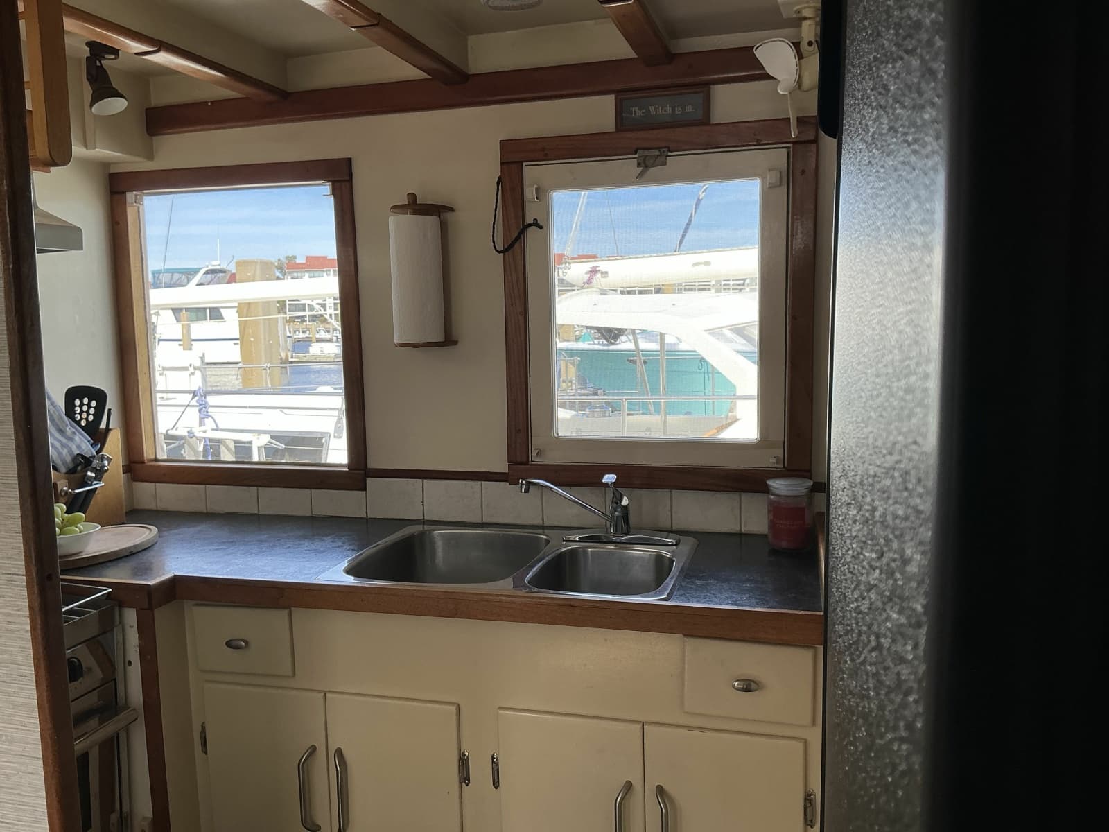 2009 Custom Hugh Huff Custom Pilothouse Trawler - Photo 23