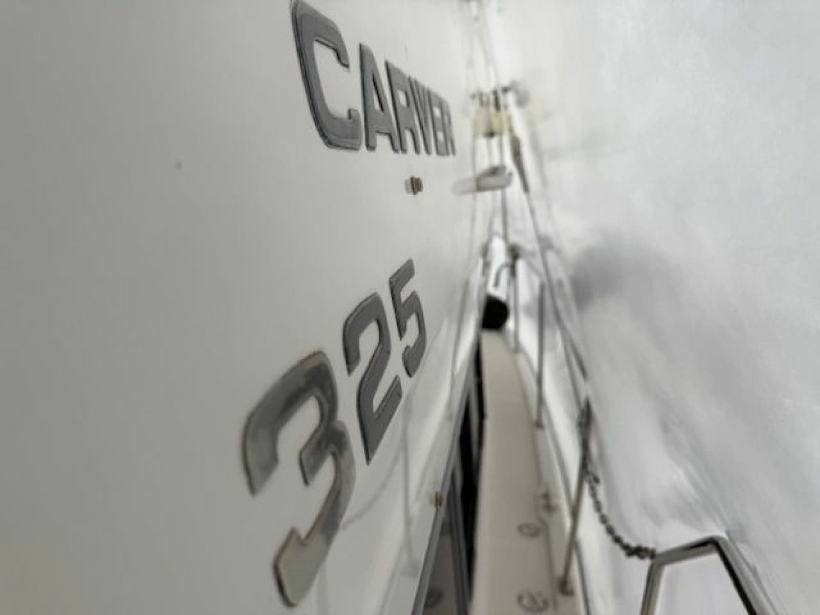 1995 Carver 325 Motor Yacht - Photo 39