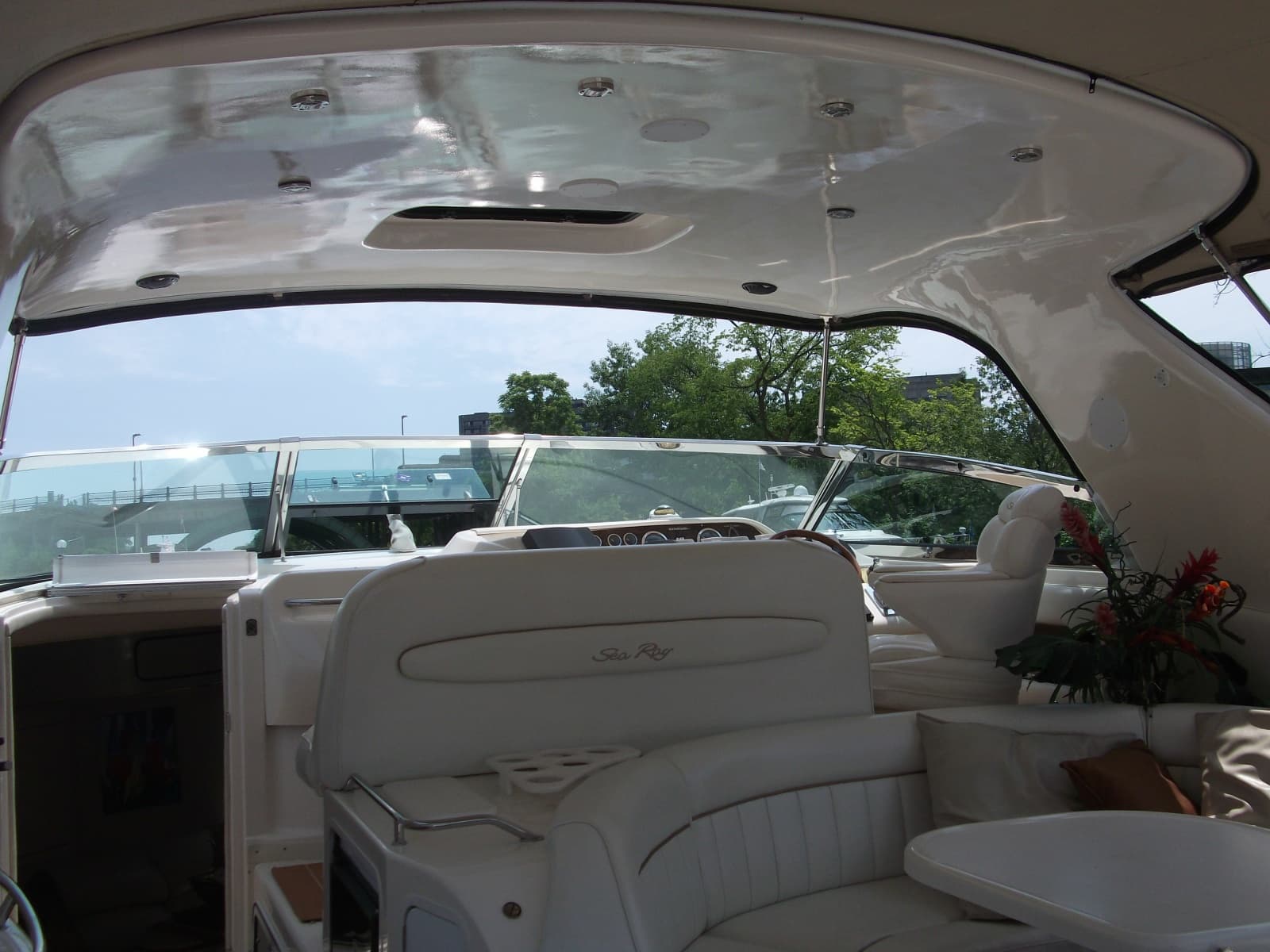1997 Sea Ray Sundancer 450 - Photo 9