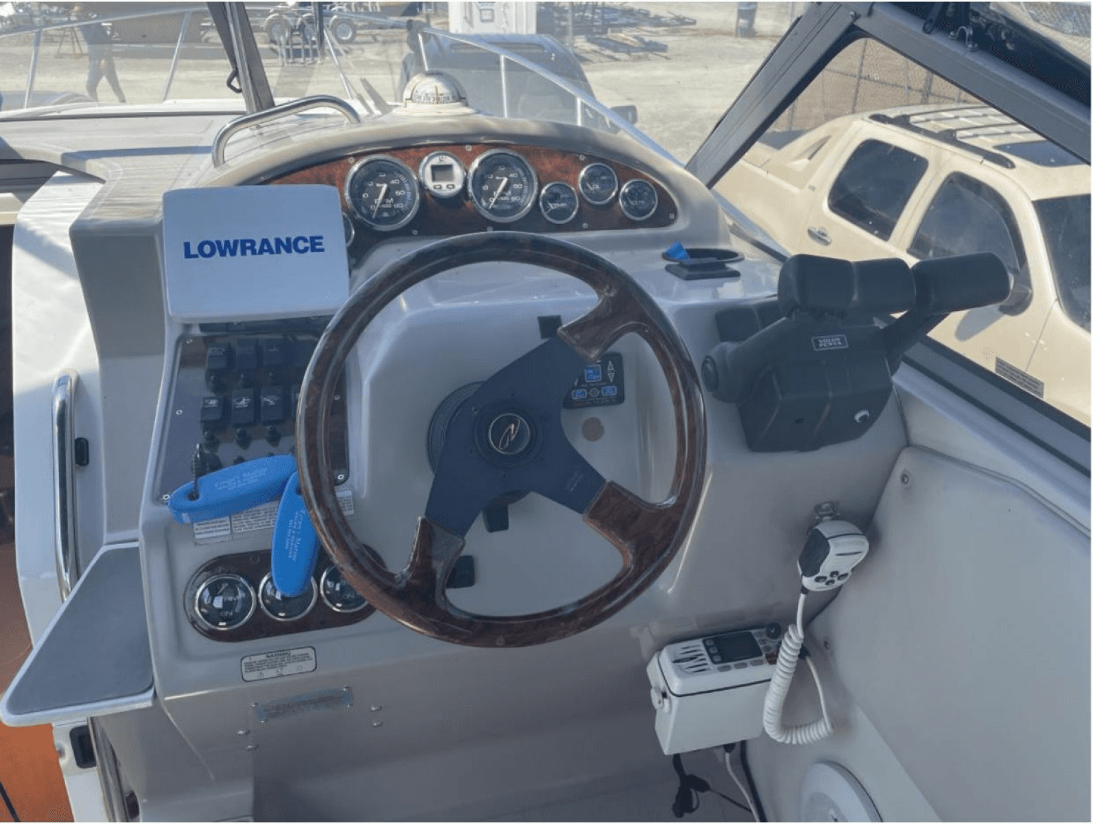 2000 Regal 2660 Commodore - Photo 3