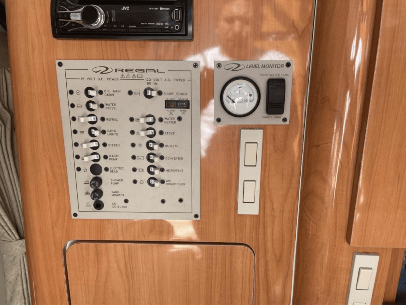 2000 Regal 2660 Commodore - Photo 5