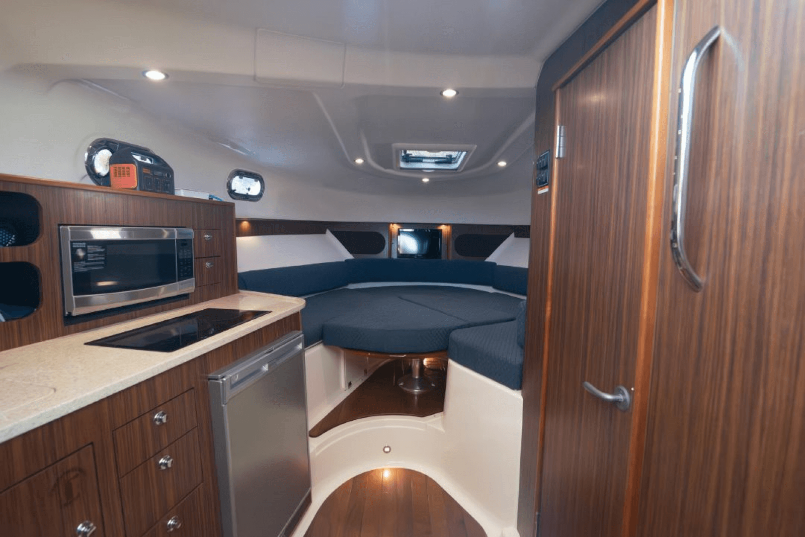 2015 Pursuit 345 Offshore - Photo 31