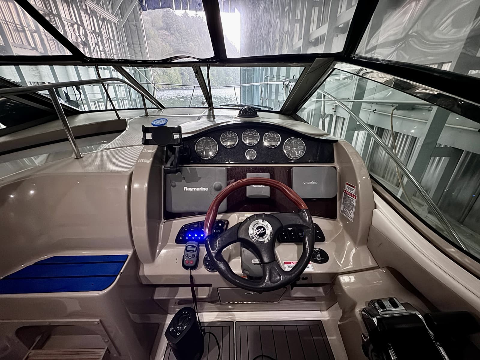 2007 Sea Ray 290 Sundancer - Photo 12