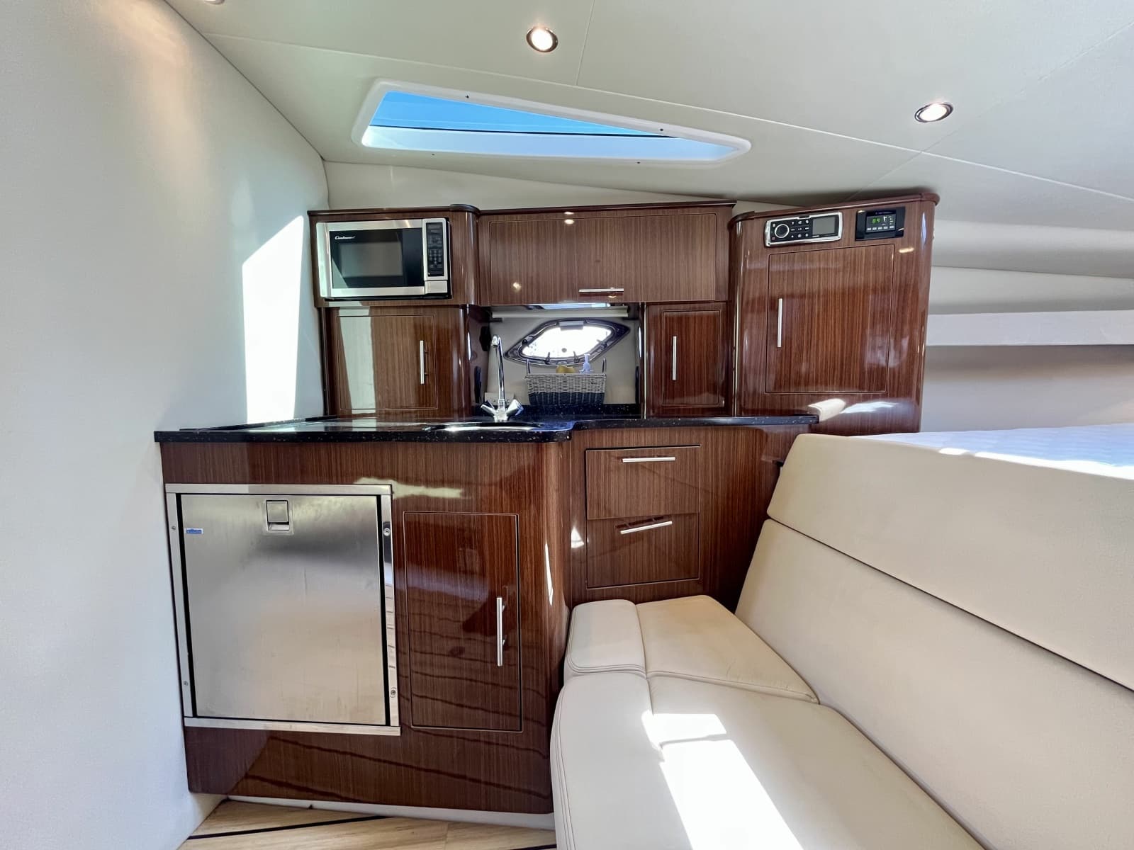 2013 Regal 35 Sport Coupe - Photo 20