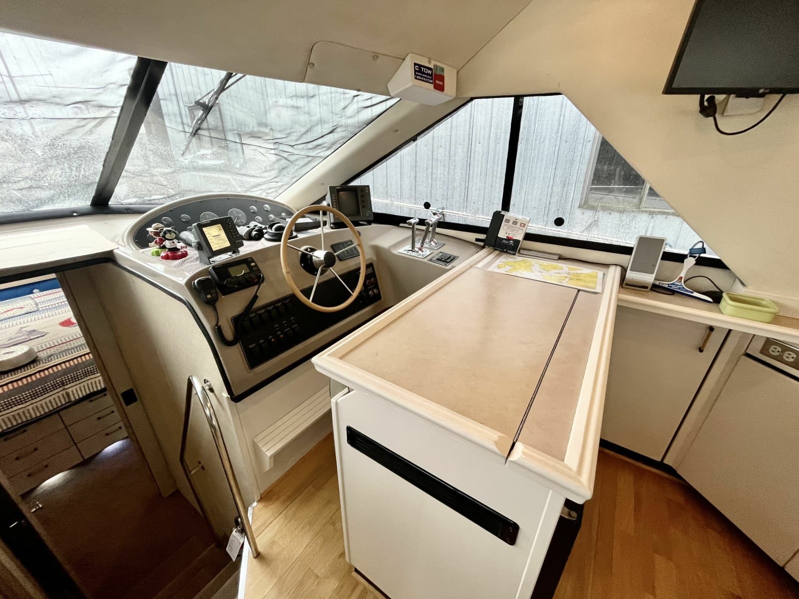 1996 Bayliner 3988 - Photo 37
