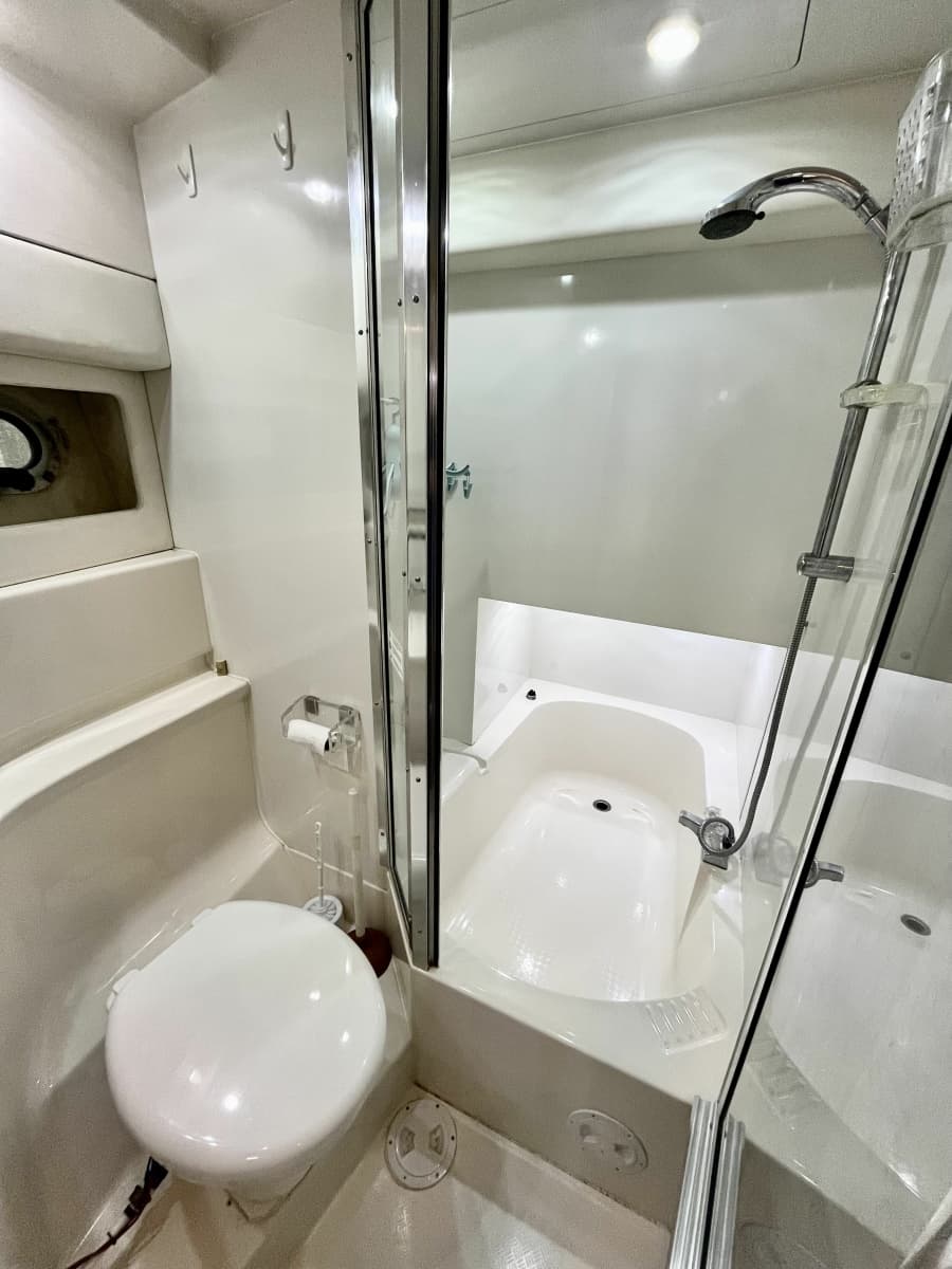 1996 Bayliner 3988 - Photo 58