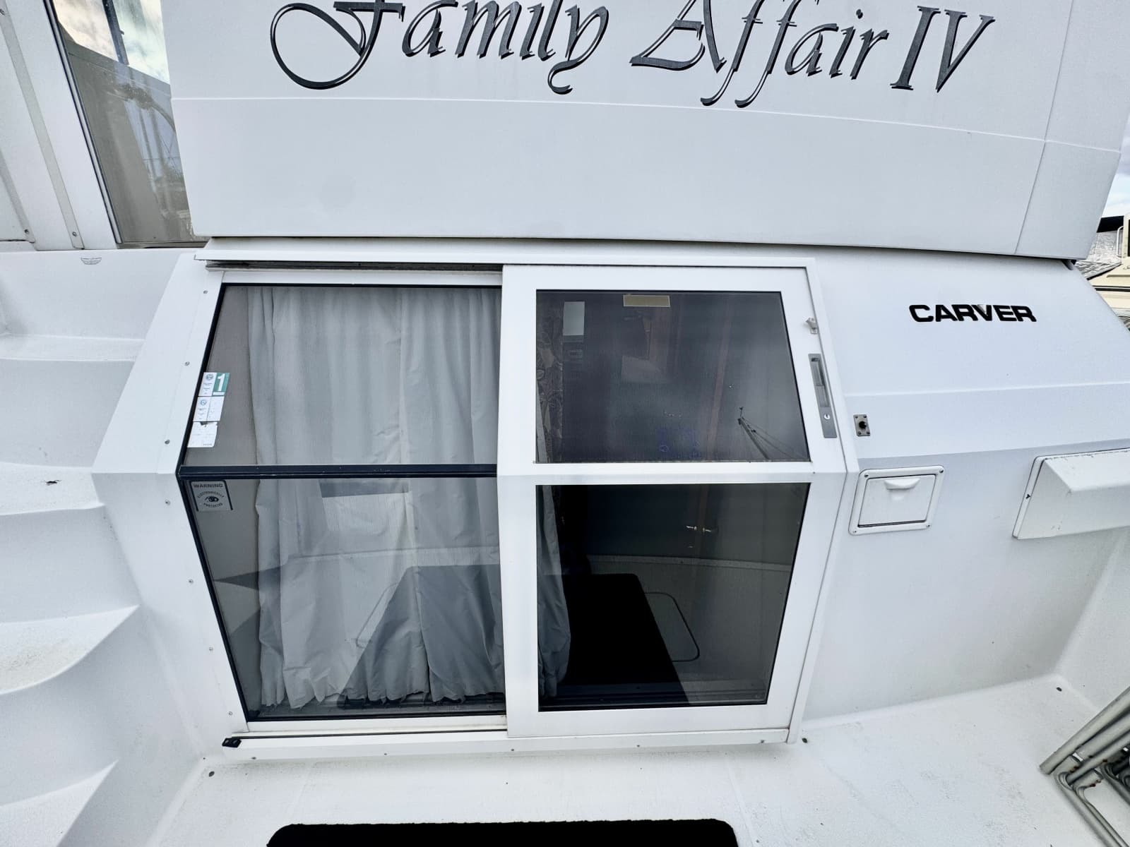 1997 Carver 500 Cockpit Motor Yacht - Photo 17