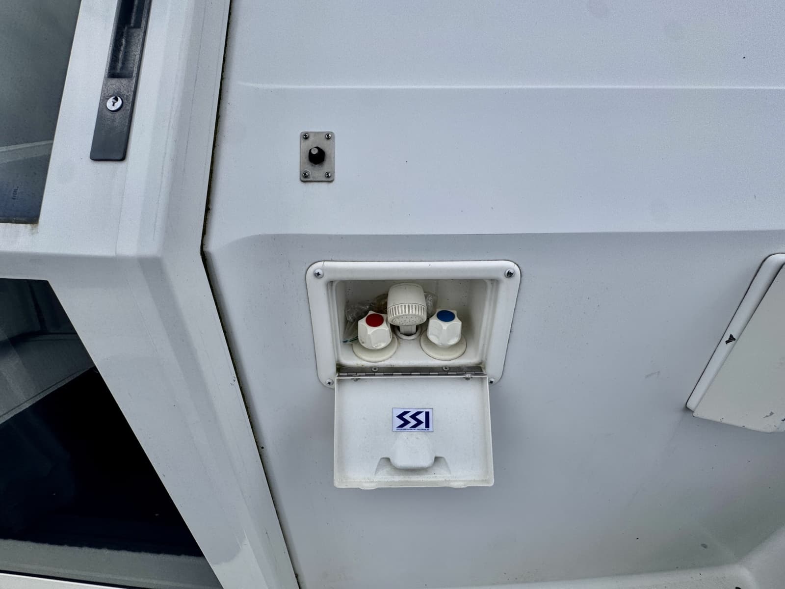 1997 Carver 500 Cockpit Motor Yacht - Photo 18