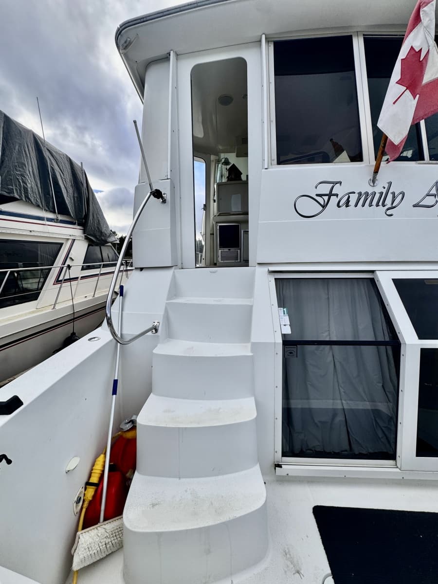1997 Carver 500 Cockpit Motor Yacht - Photo 20