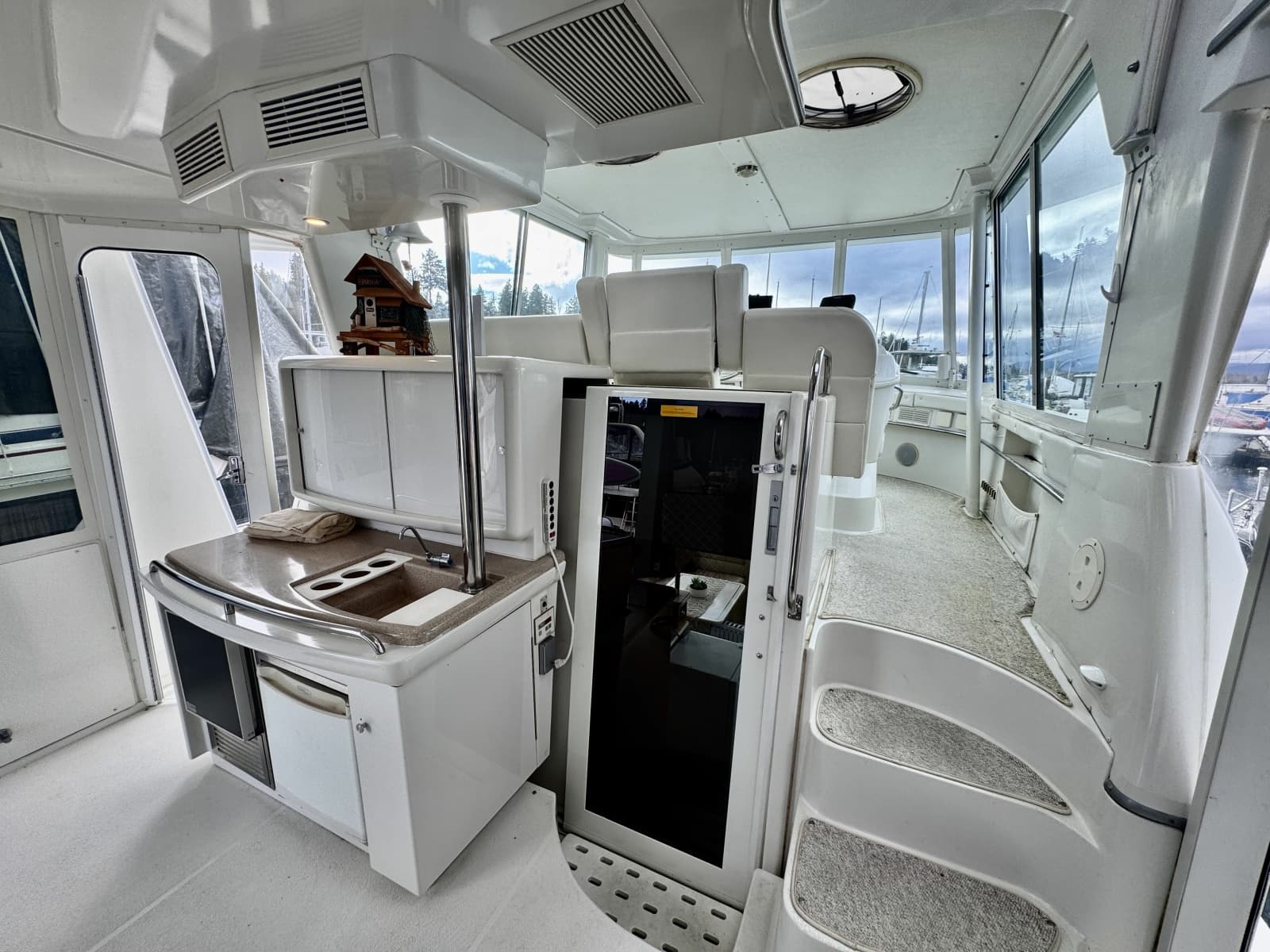1997 Carver 500 Cockpit Motor Yacht - Photo 23