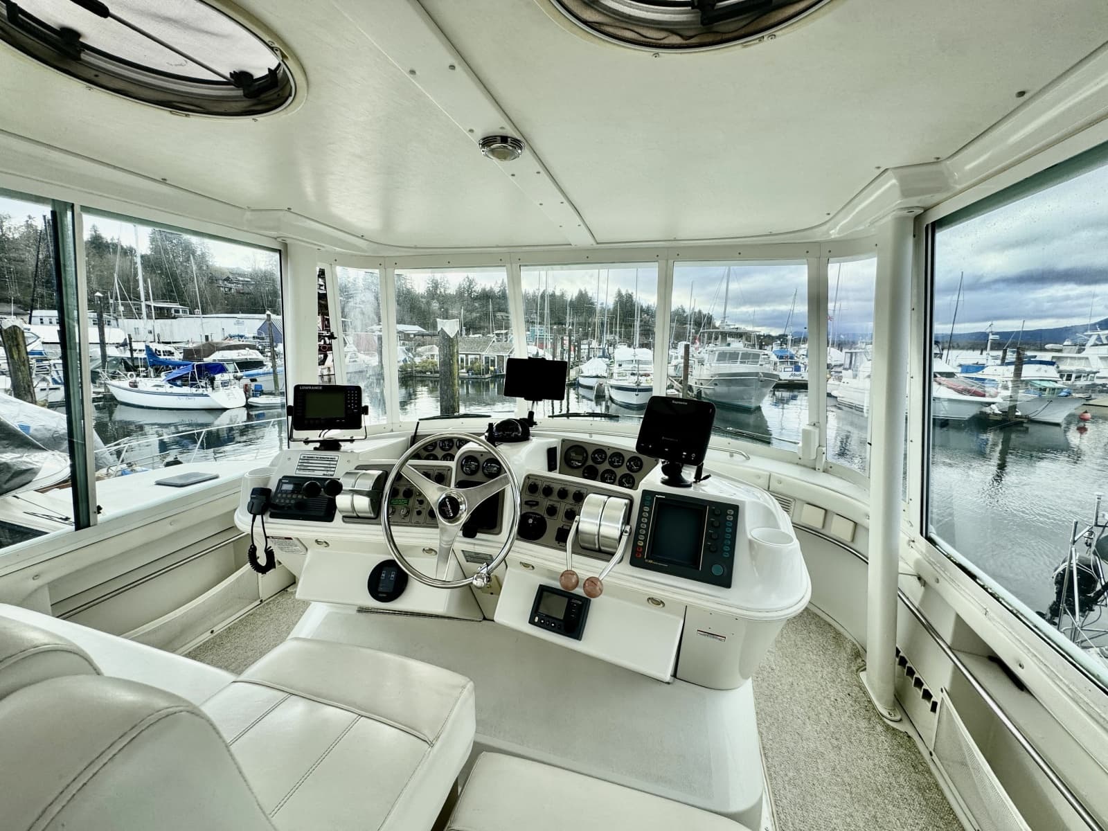 1997 Carver 500 Cockpit Motor Yacht - Photo 31