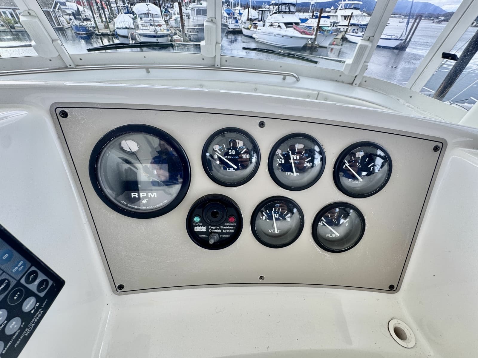 1997 Carver 500 Cockpit Motor Yacht - Photo 39