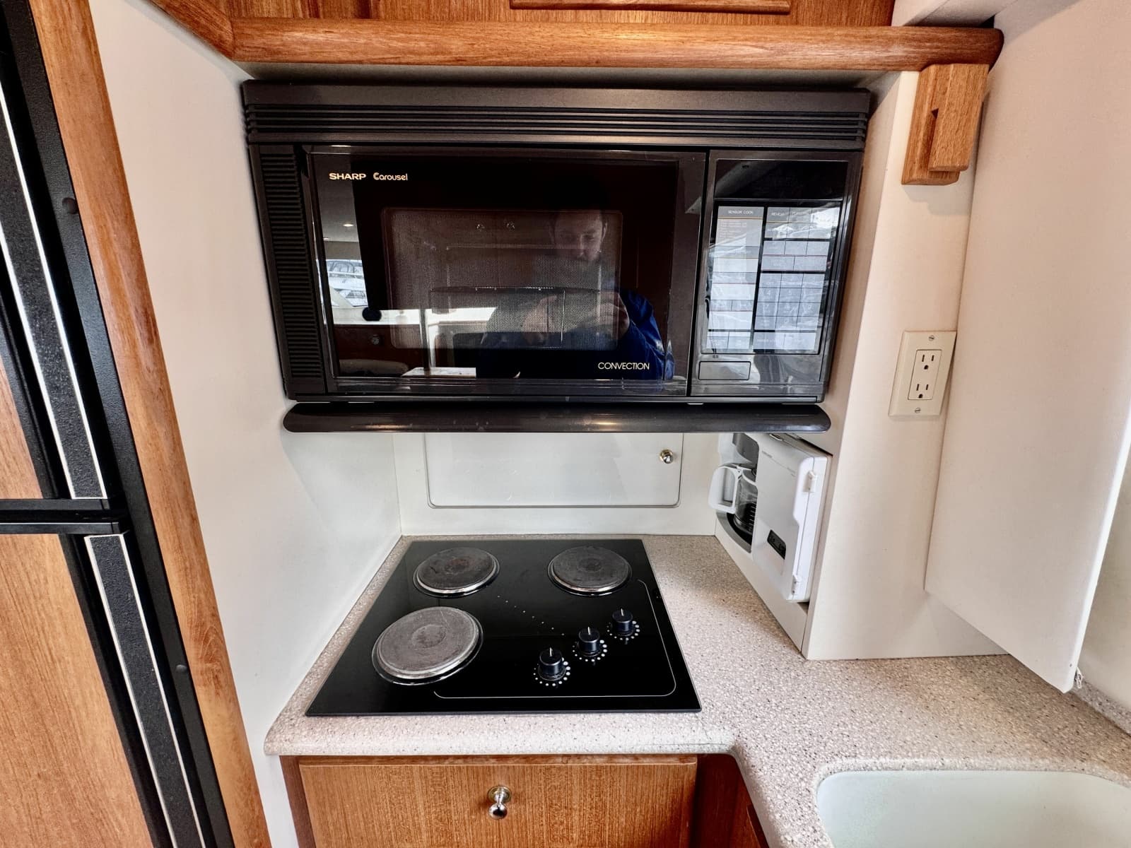 1997 Carver 500 Cockpit Motor Yacht - Photo 49