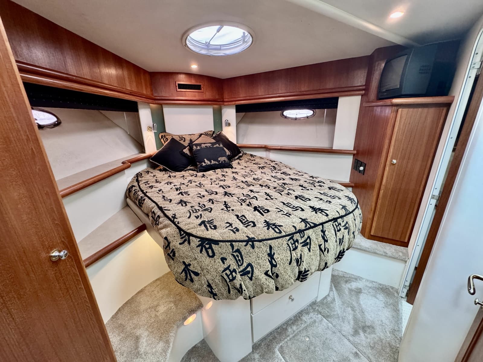1997 Carver 500 Cockpit Motor Yacht - Photo 70