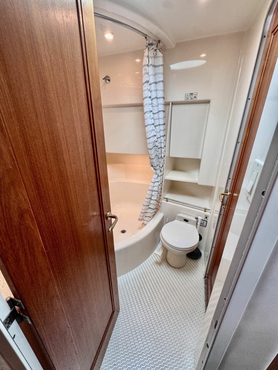 1997 Carver 500 Cockpit Motor Yacht - Photo 71