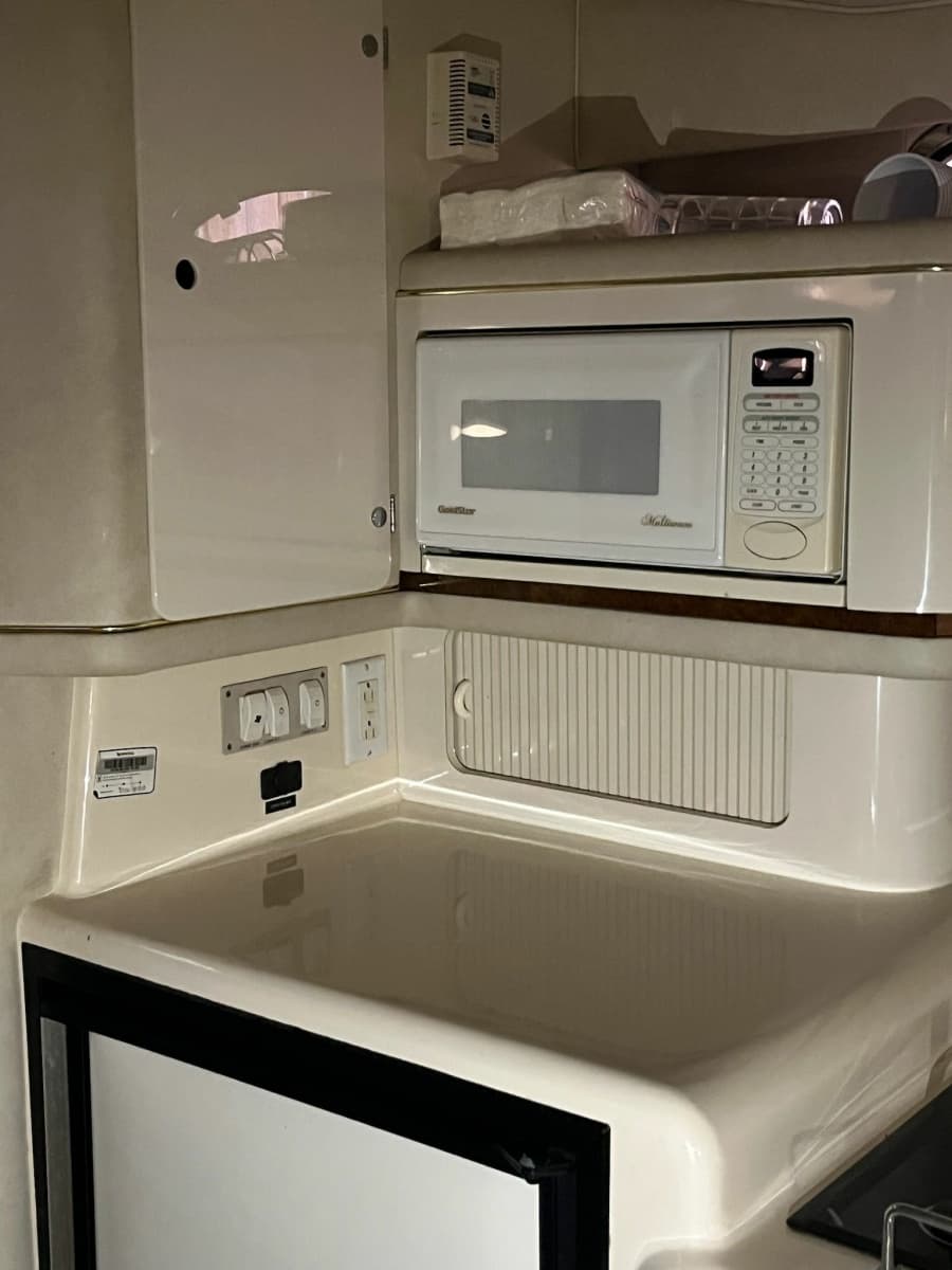 1997 Sea Ray 330 Sundancer - Photo 19