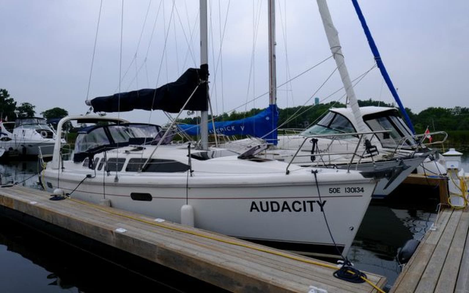 1997 Hunter 340 - Photo 3