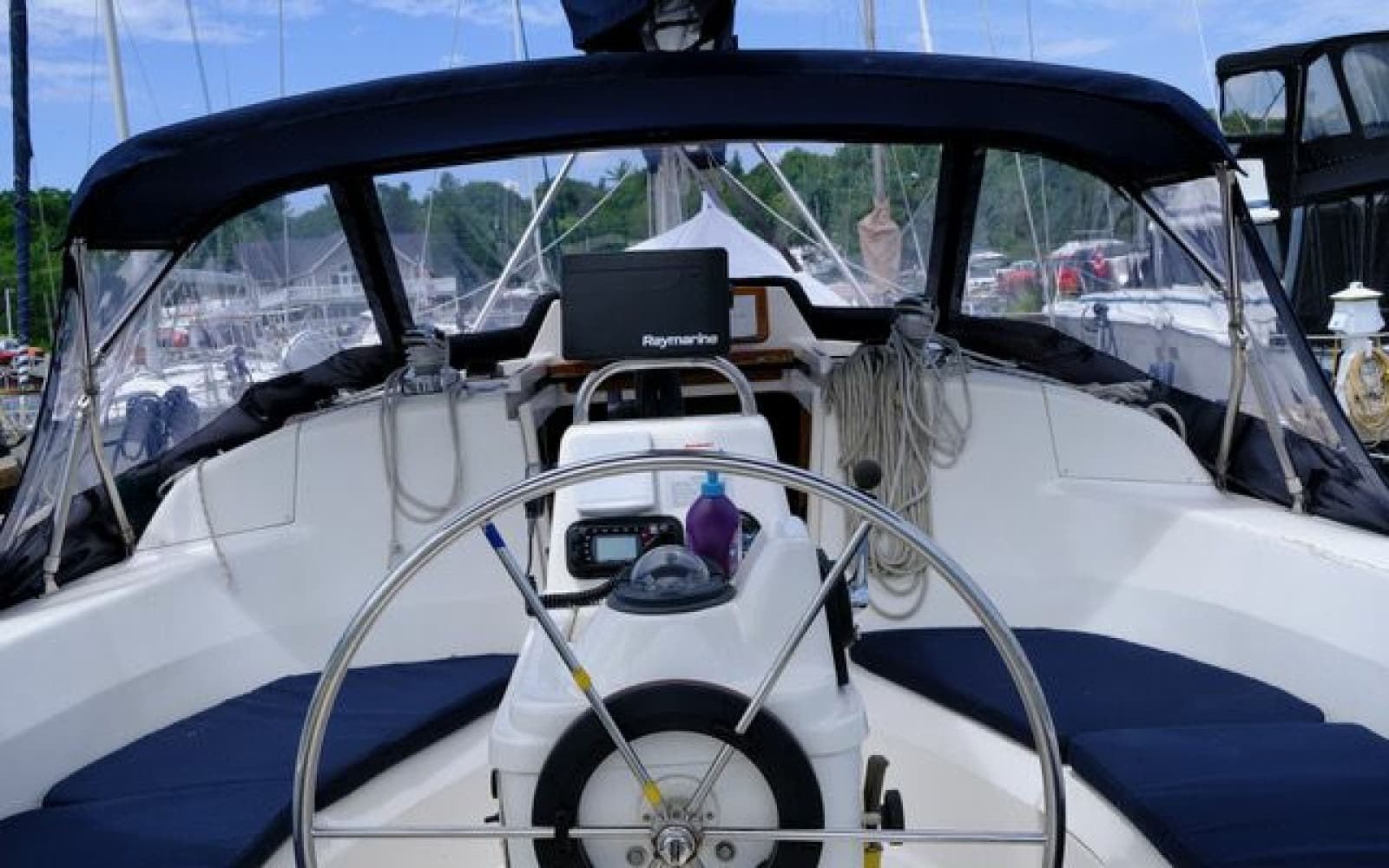 1997 Hunter 340 - Photo 6