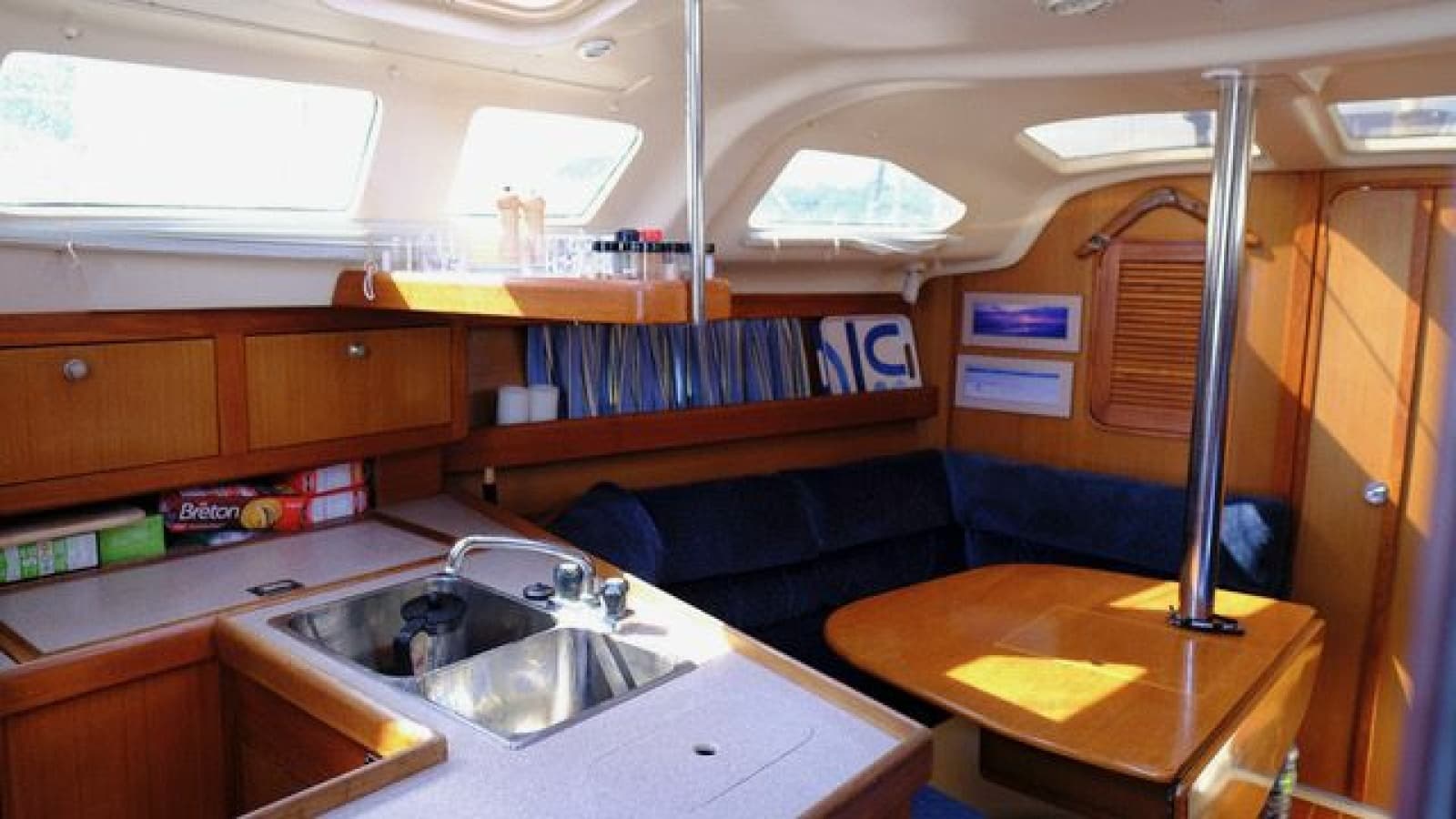 1997 Hunter 340 - Photo 15