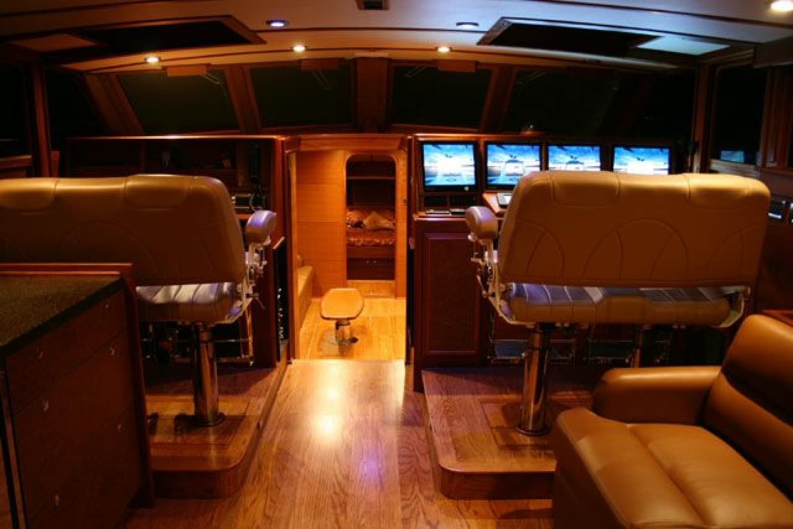2009 Custom Saint Custom Boats Model 65 Commuter - Photo 4