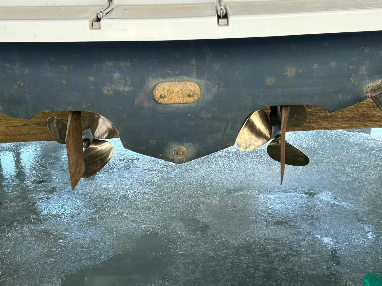 1991 Sea Ray 400 Express Cruiser - Photo 51