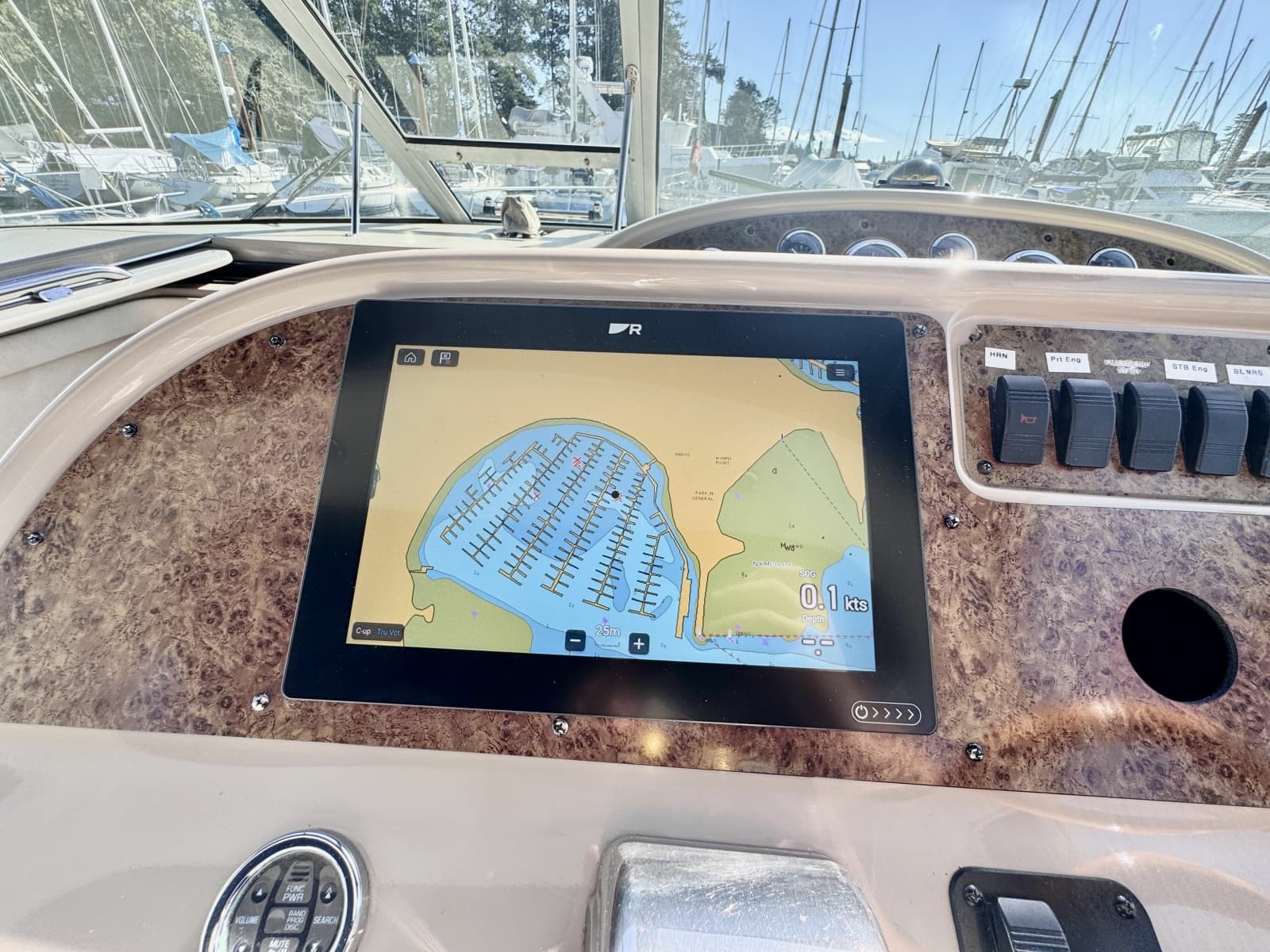 2000 Sea Ray Sundancer 310 - Photo 15