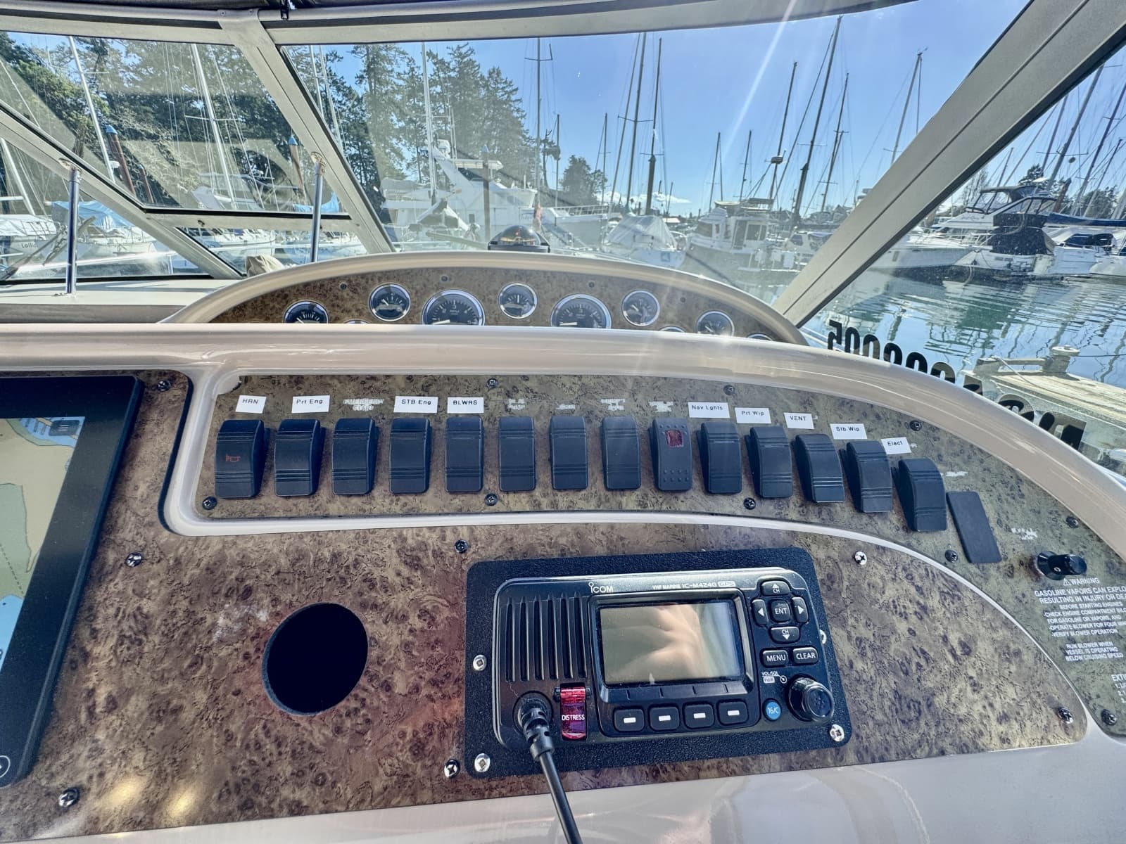 2000 Sea Ray Sundancer 310 - Photo 16