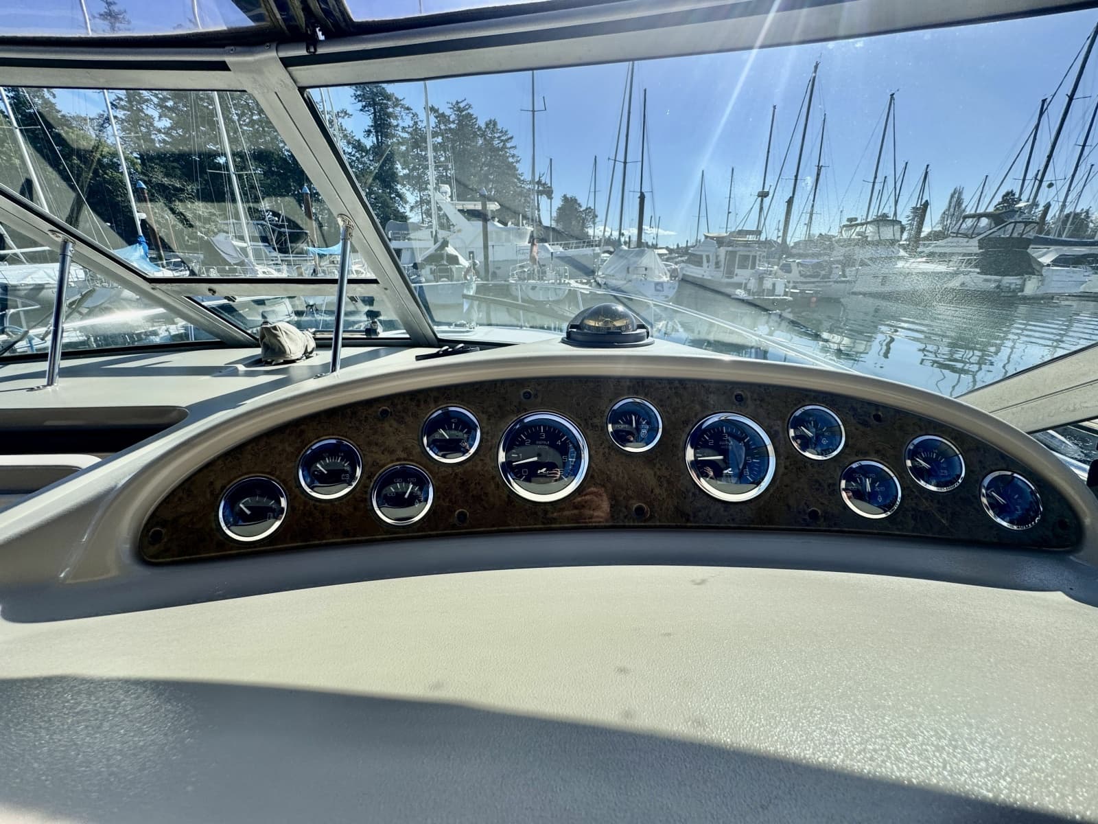 2000 Sea Ray Sundancer 310 - Photo 18