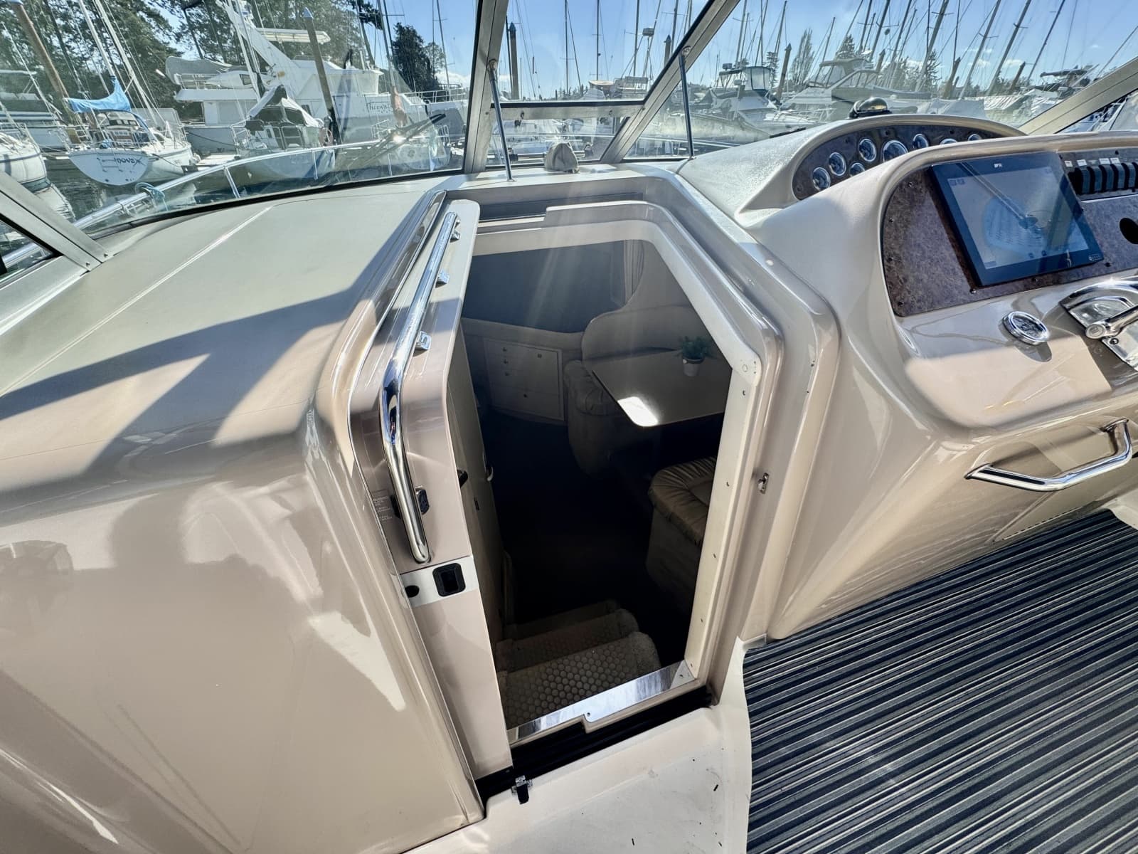 2000 Sea Ray Sundancer 310 - Photo 21