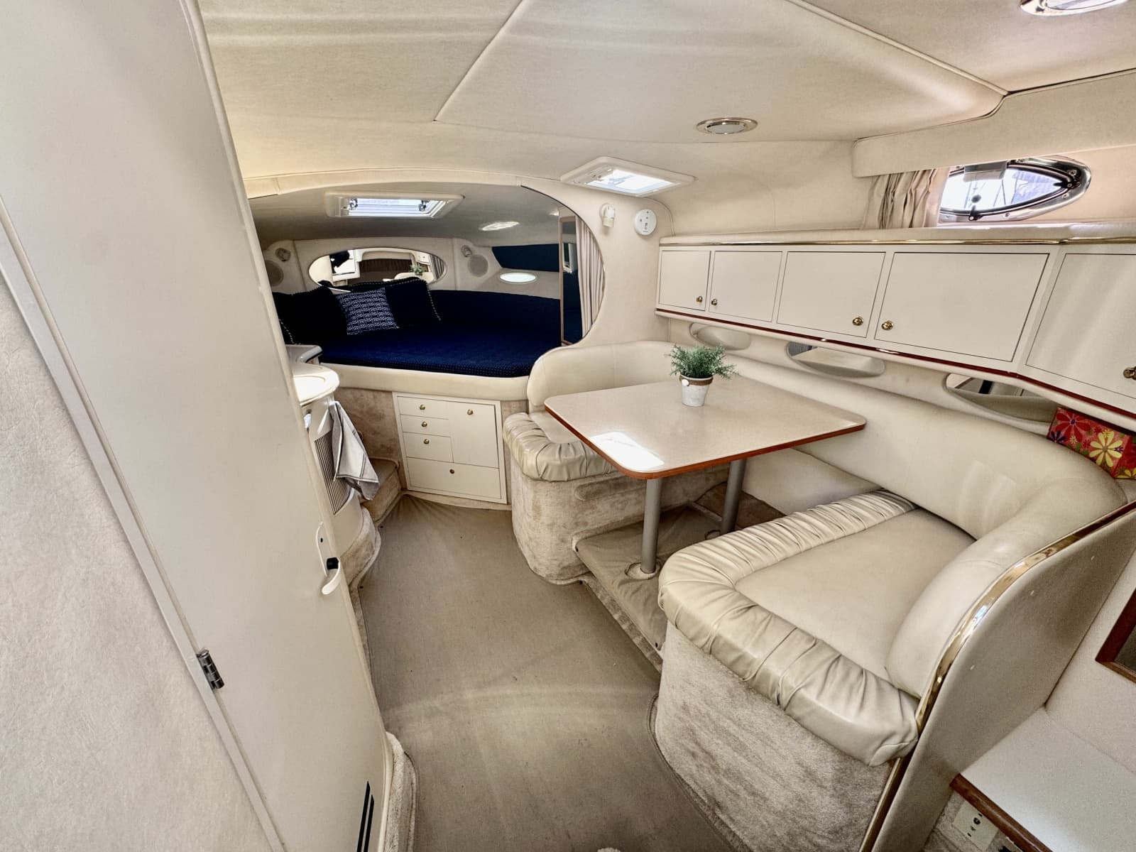 2000 Sea Ray Sundancer 310 - Photo 22