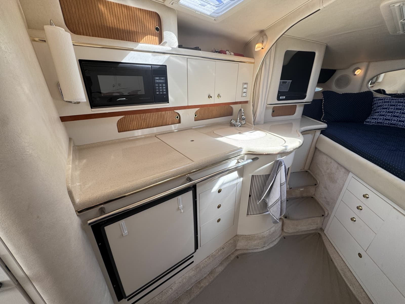 2000 Sea Ray Sundancer 310 - Photo 31