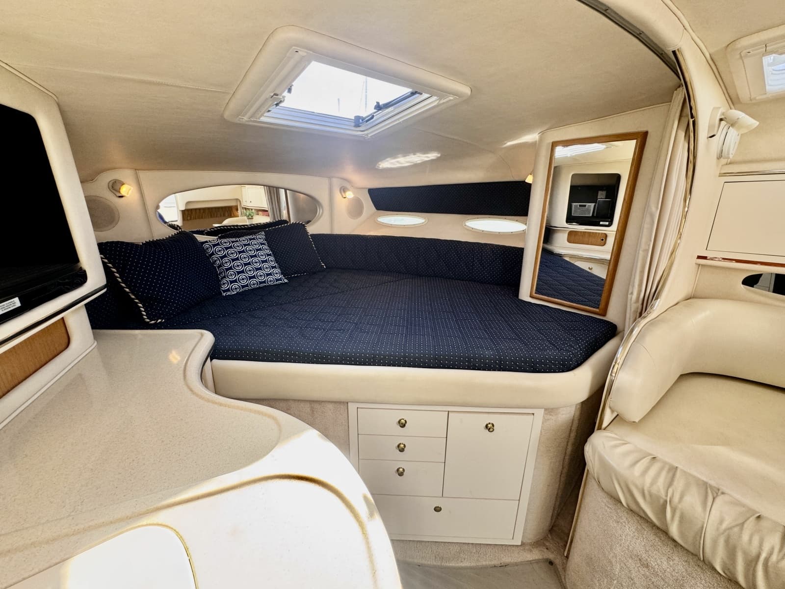 2000 Sea Ray Sundancer 310 - Photo 32