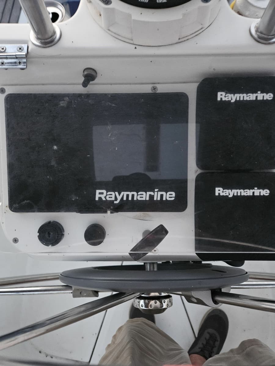 2003 Beneteau 311 - Photo 33