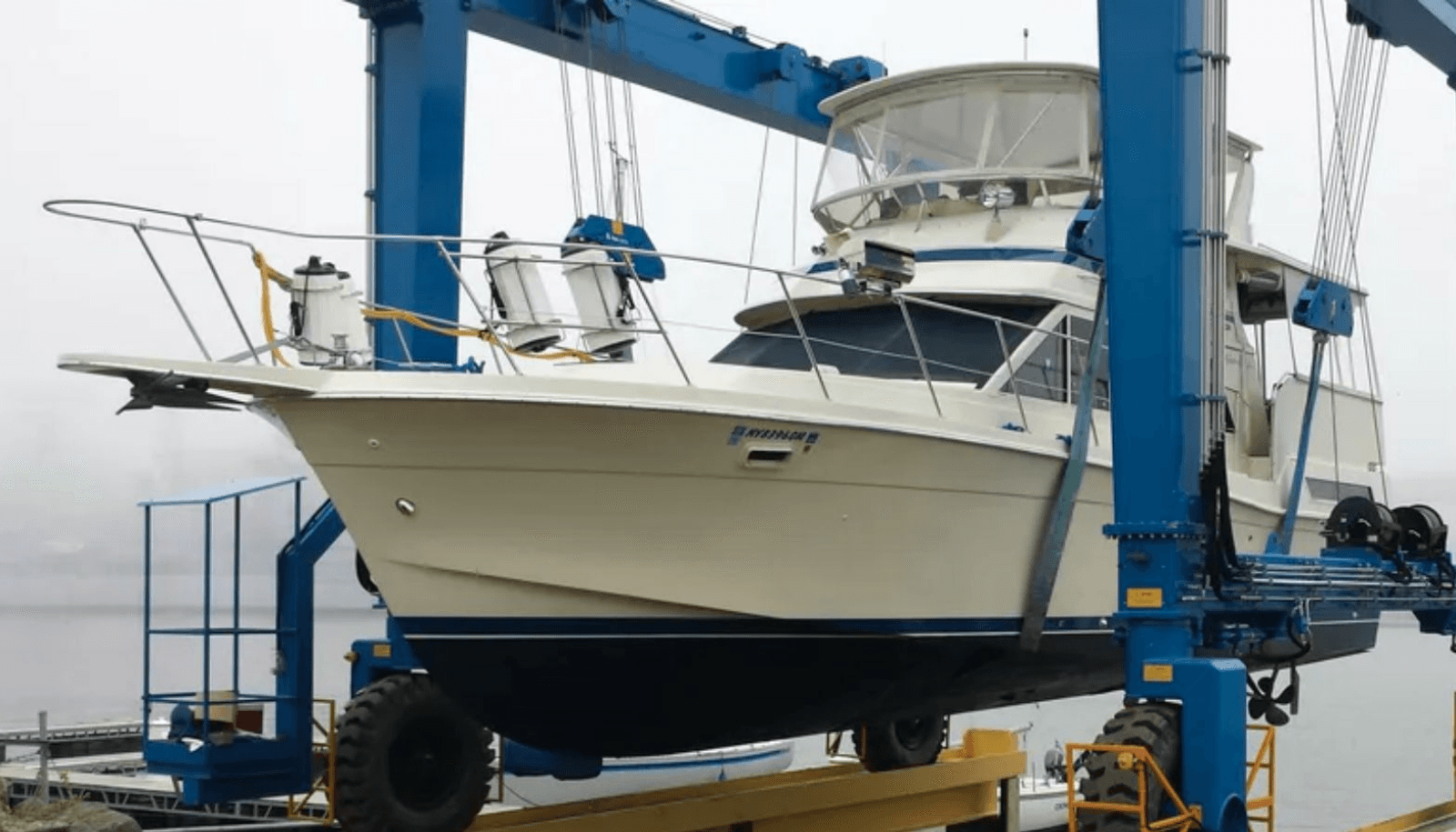 1987 Chris-Craft 427 Catalina - Photo 2