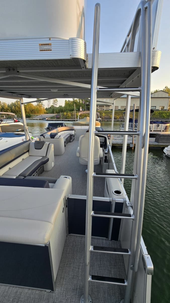 2023 Avalon Catalina 2585 CRFS Funship - Photo 20