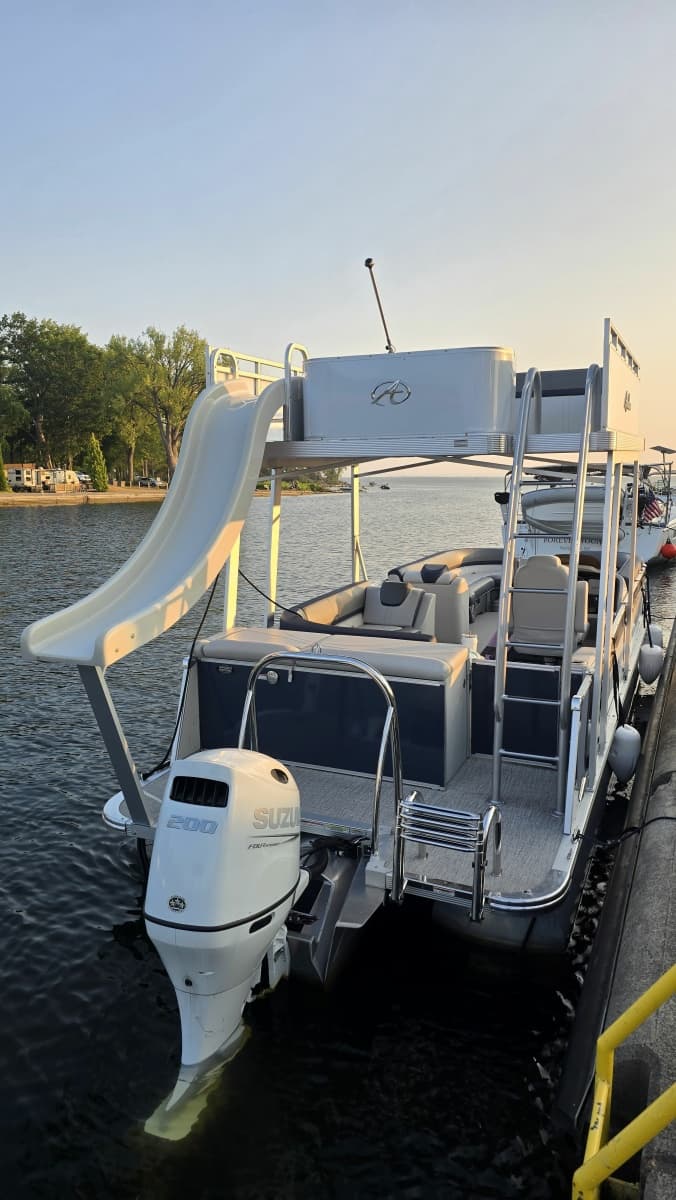 2023 Avalon Catalina 2585 CRFS Funship - Photo 3