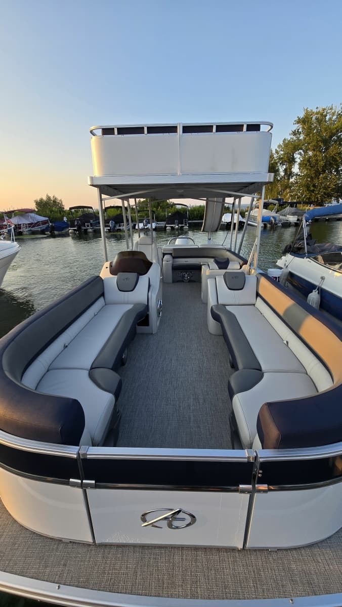 2023 Avalon Catalina 2585 CRFS Funship - Photo 5