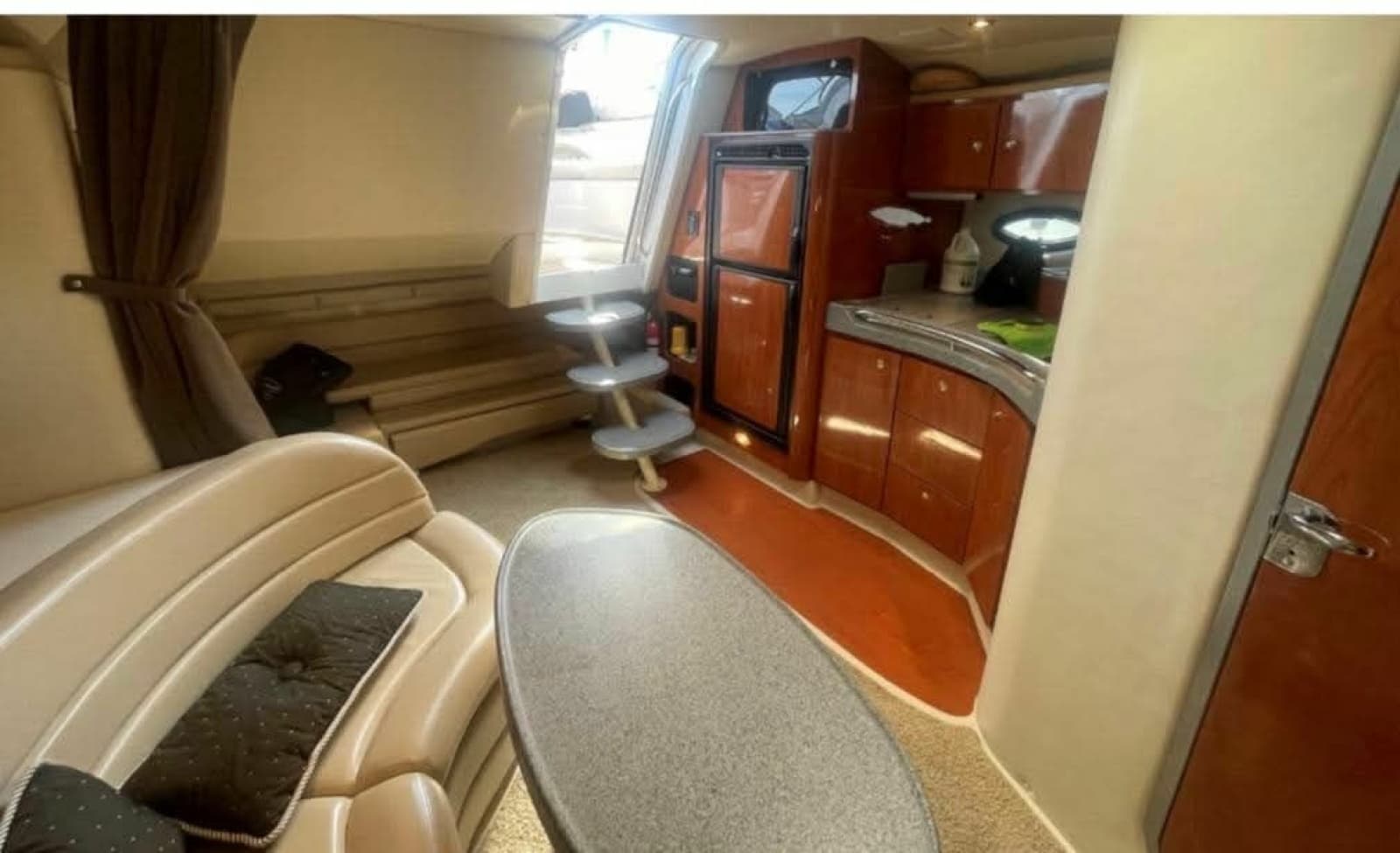 2006 Larson Cabrio 370 - Photo 27