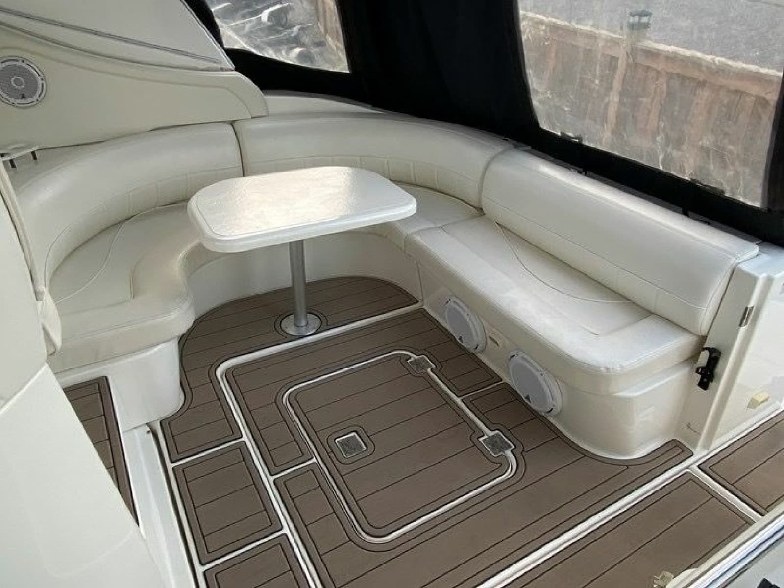 2002 Cruisers Yachts 3672 - Photo 14