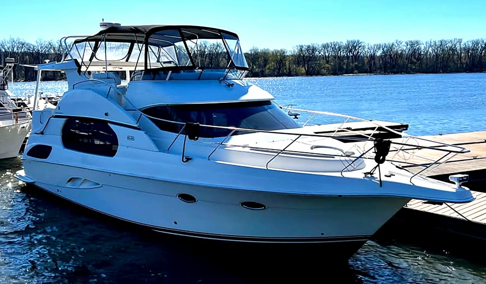 2004 Silverton 43 Motor Yacht - Photo 1