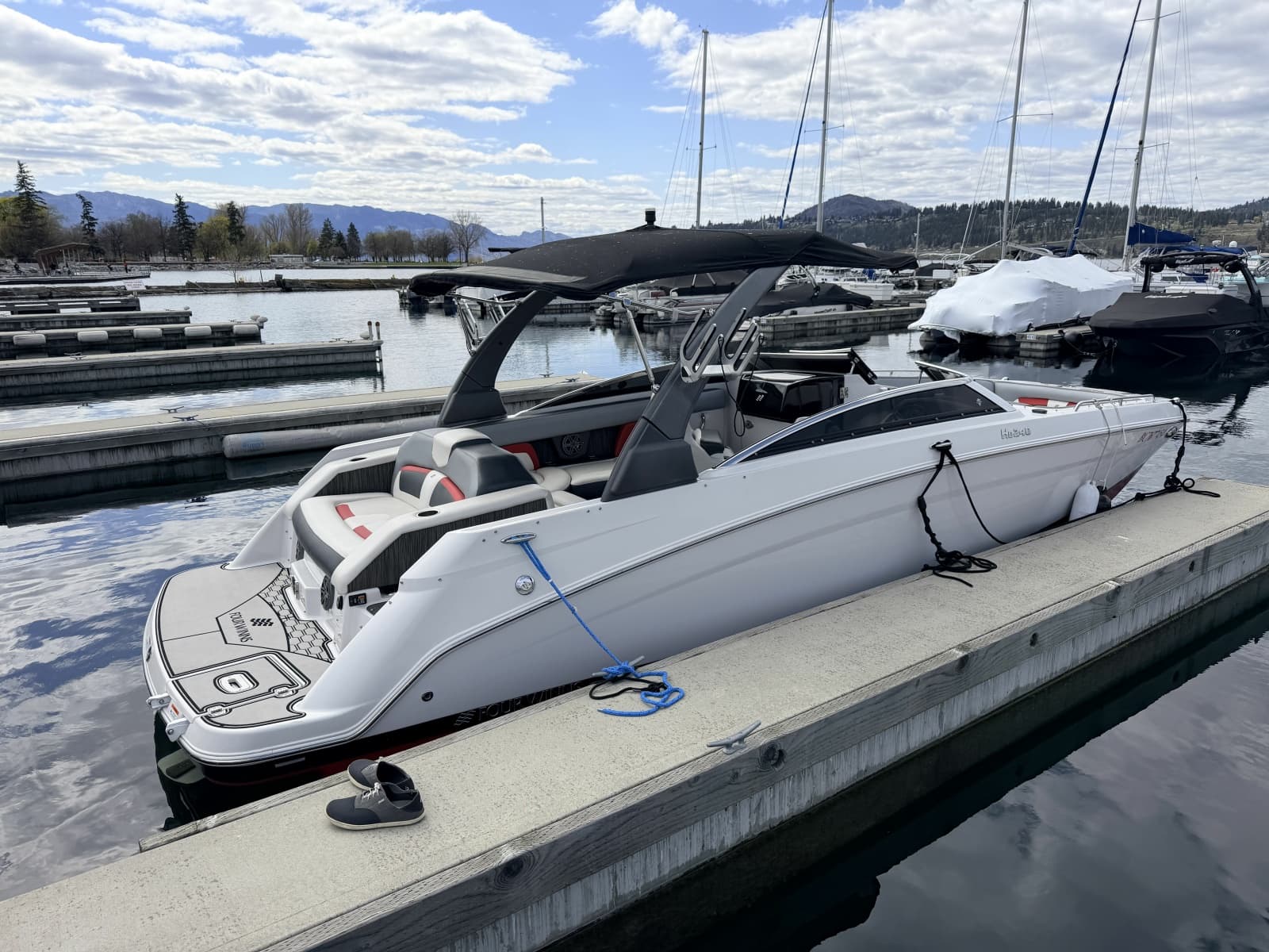 2018 Four Winns HD240 SURF RS - Photo 3