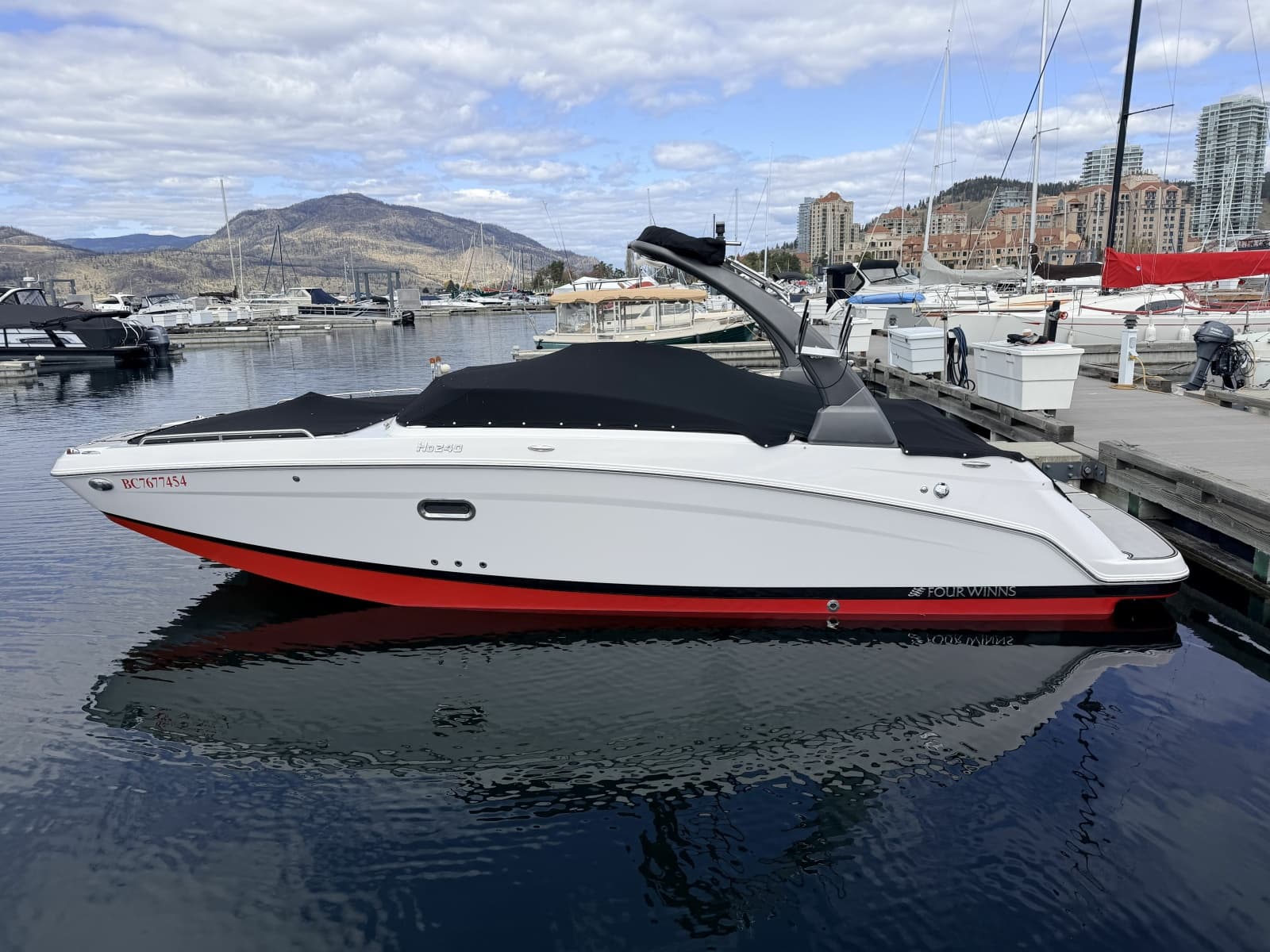 2018 Four Winns HD240 SURF RS - Photo 6