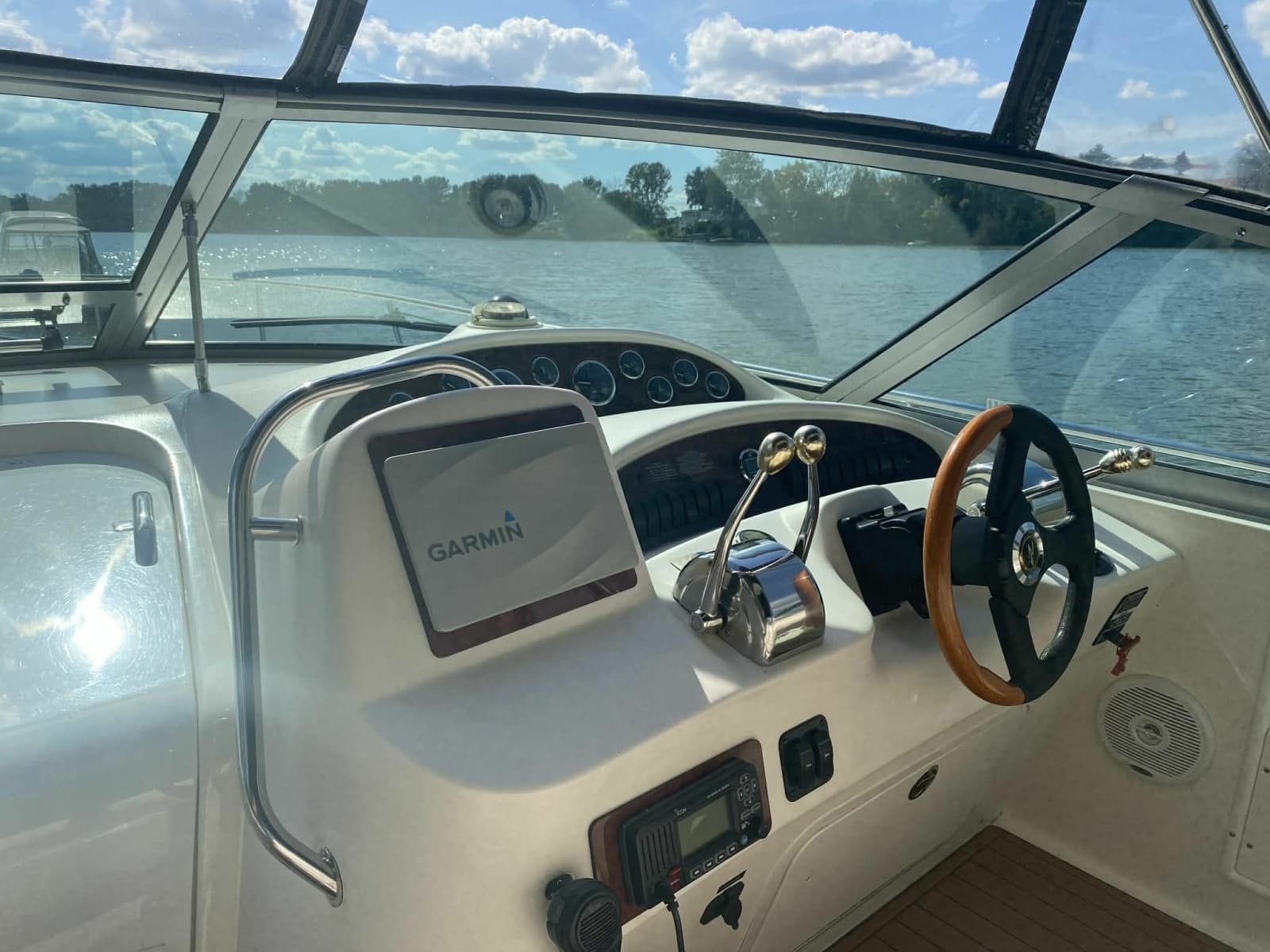 2003 Sea Ray Sundancer 340 - Photo 4